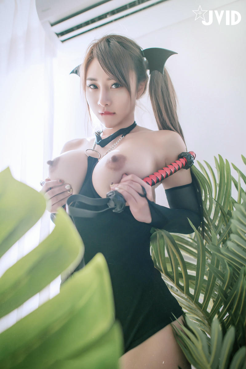 JVID 极品爆乳女神·乐乐·血脉喷张情欲空姐黑暗淫魔二种极度性感巨乳乐乐一次拥有！_第3集