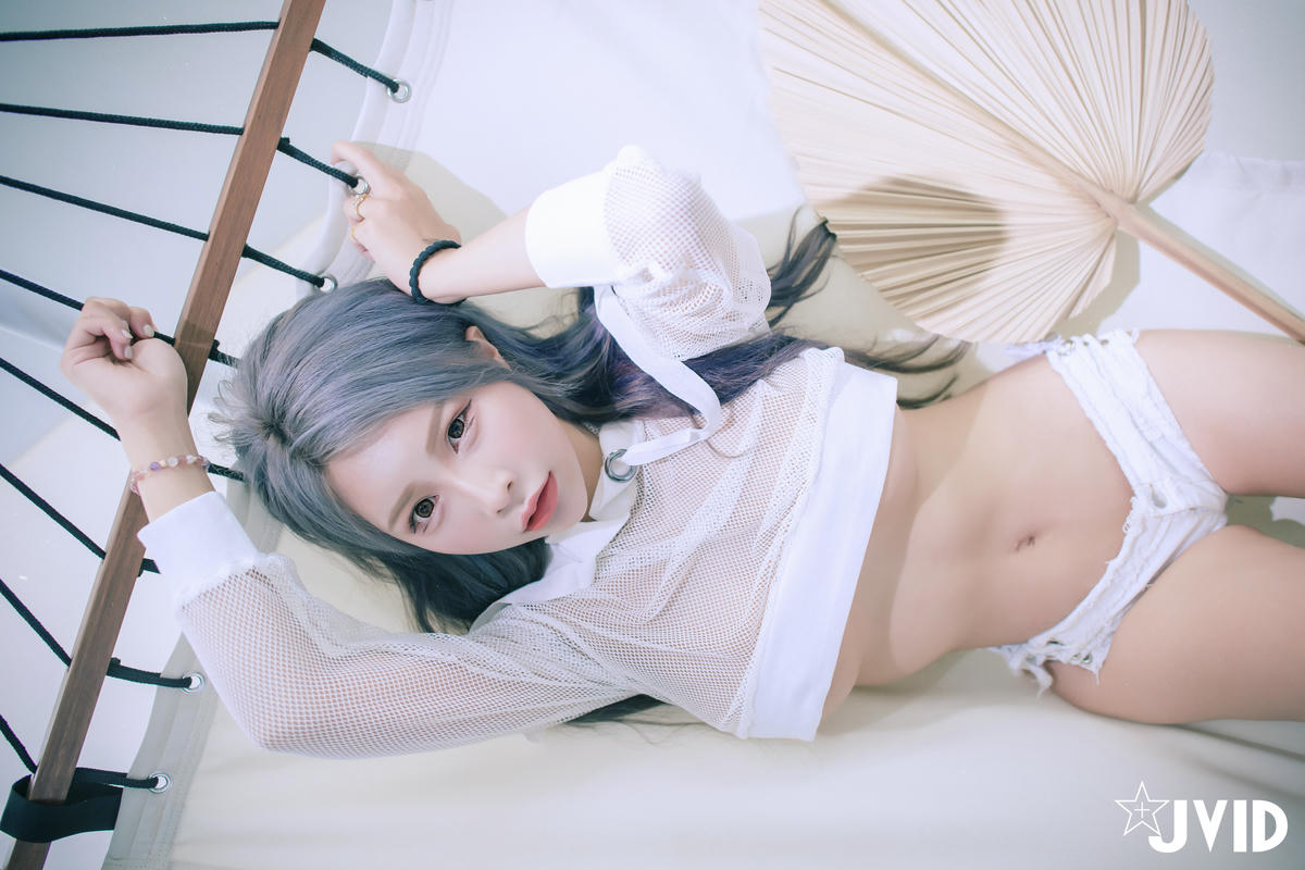 JVID 神級美巨乳艾妃的情慾之夜『首次雙人情慾大尺／騎乘式解鎖』82P_第1集