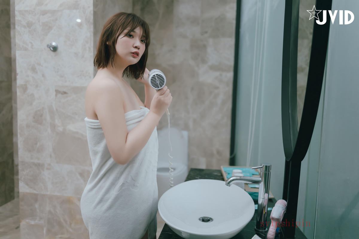 JVID - 极限精品 真实H乳超长爽片-你想要的 Ruru一次给你 终极童颜巨乳64p1v_第1集