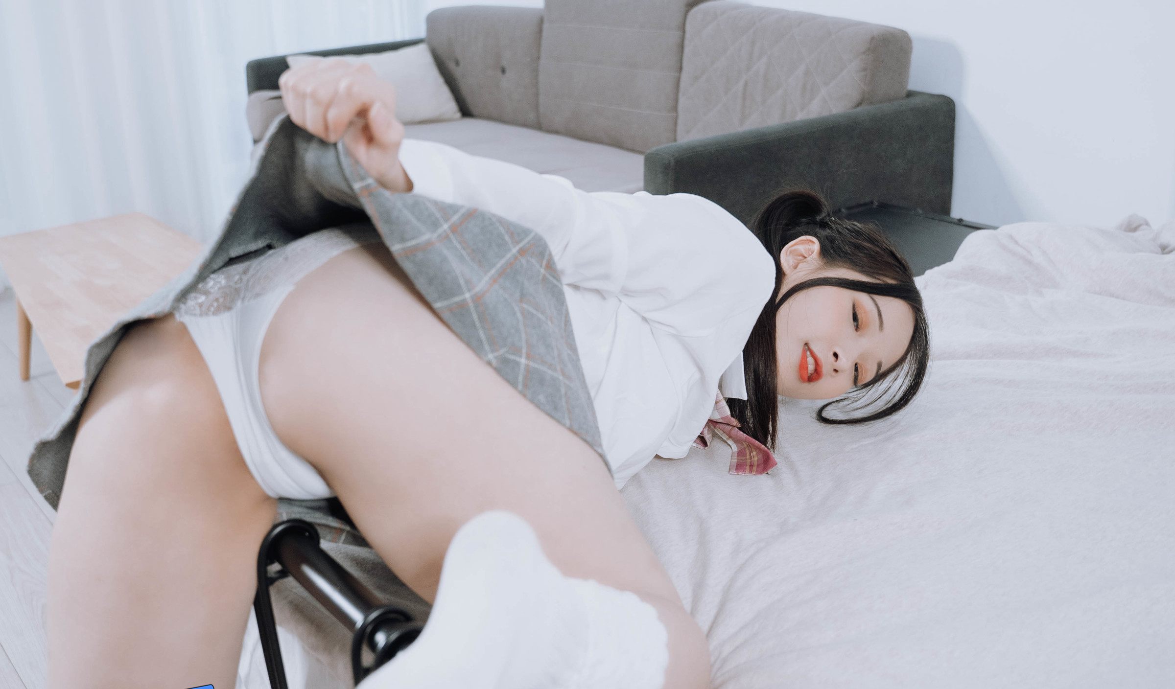 JVID 绝品双马尾女孩想在学长的胯下依偎四点全露 132P1V_第1集