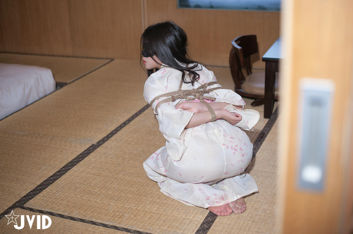 JVID 顶级大尺度〗极品美乳女神『掉掉』日式浴衣紧缚凌辱调教电击按摩棒の无限冲击 41P1V_第1集