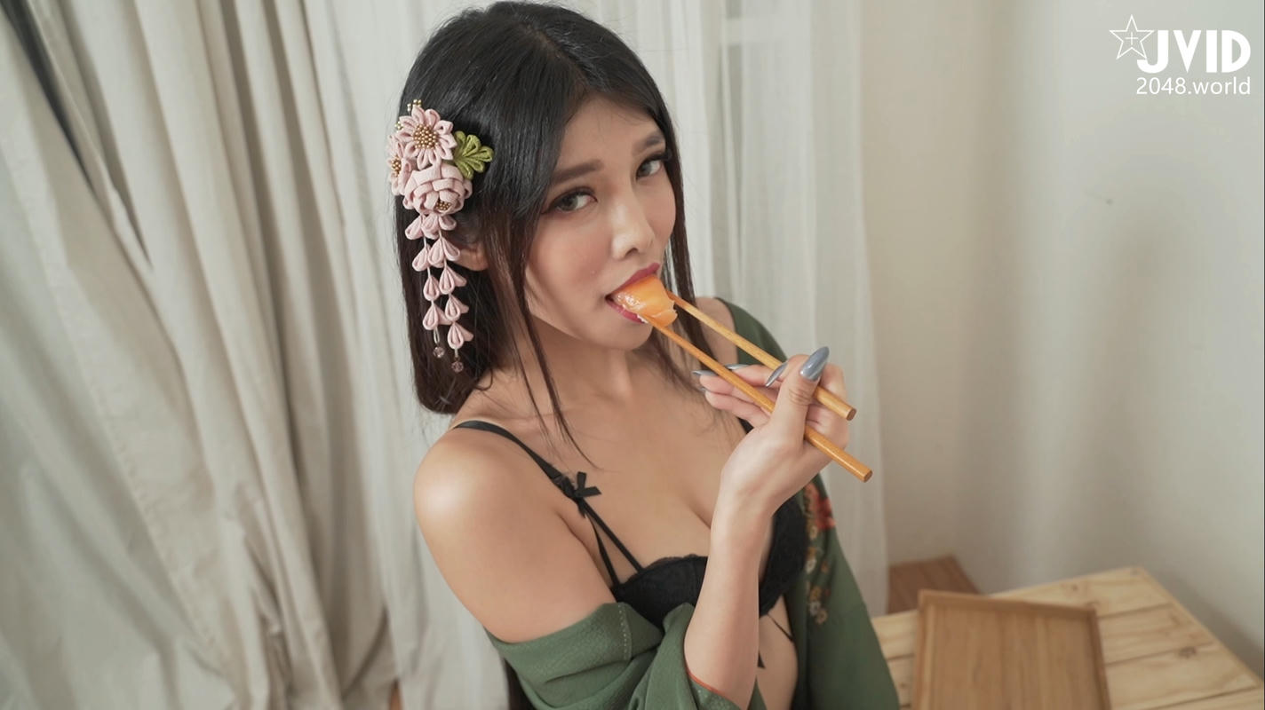 JVID『誘惑』Betty女體盛，妝妝忍不住鹹溼熱吻上下其手 30P1V_第2集