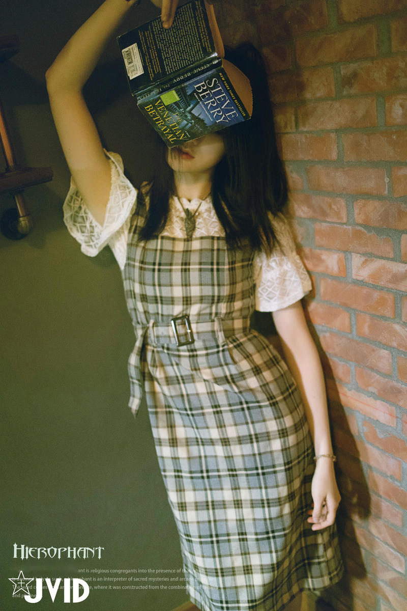 JVID最新SSS极品高颜值神正▌阿黎▌光明黑暗吞噬塔罗少女 顶级气质赤裸玲珑娇躯神圣不可赎读 137P1V_第1集