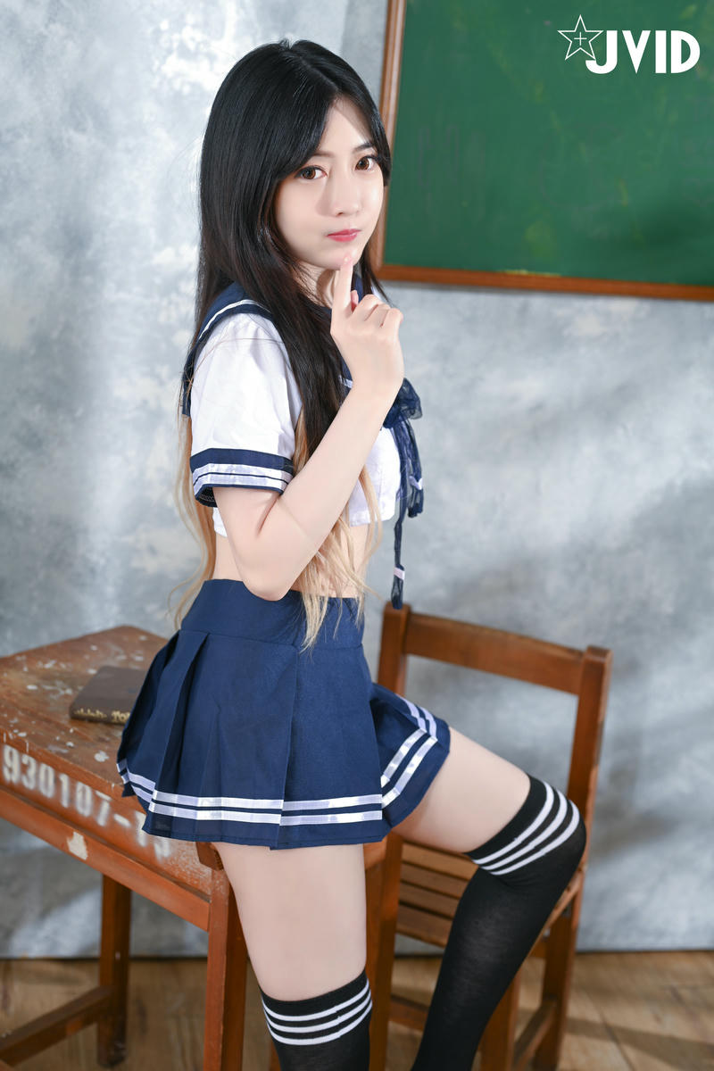【全网核弹】最新JVID新晋SSS极品女神▌璃奈酱 ▌极品学生妹全裸课堂 究极嫩乳白虎粉鲍永远的神 161P1V_第2集