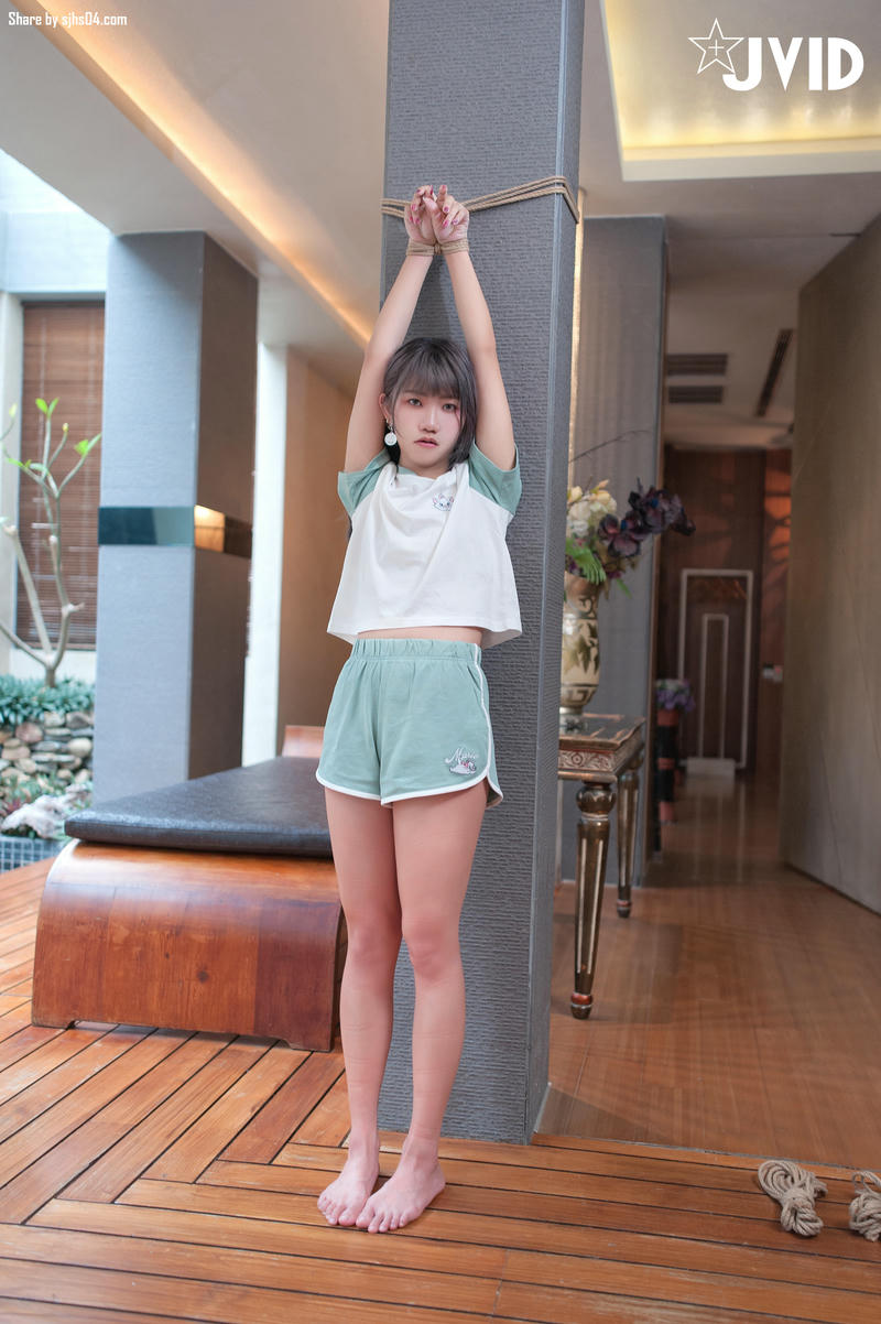 年终大回馈-女神尤妆妆私宅公开邀你共浴共眠 98P1V_第17集