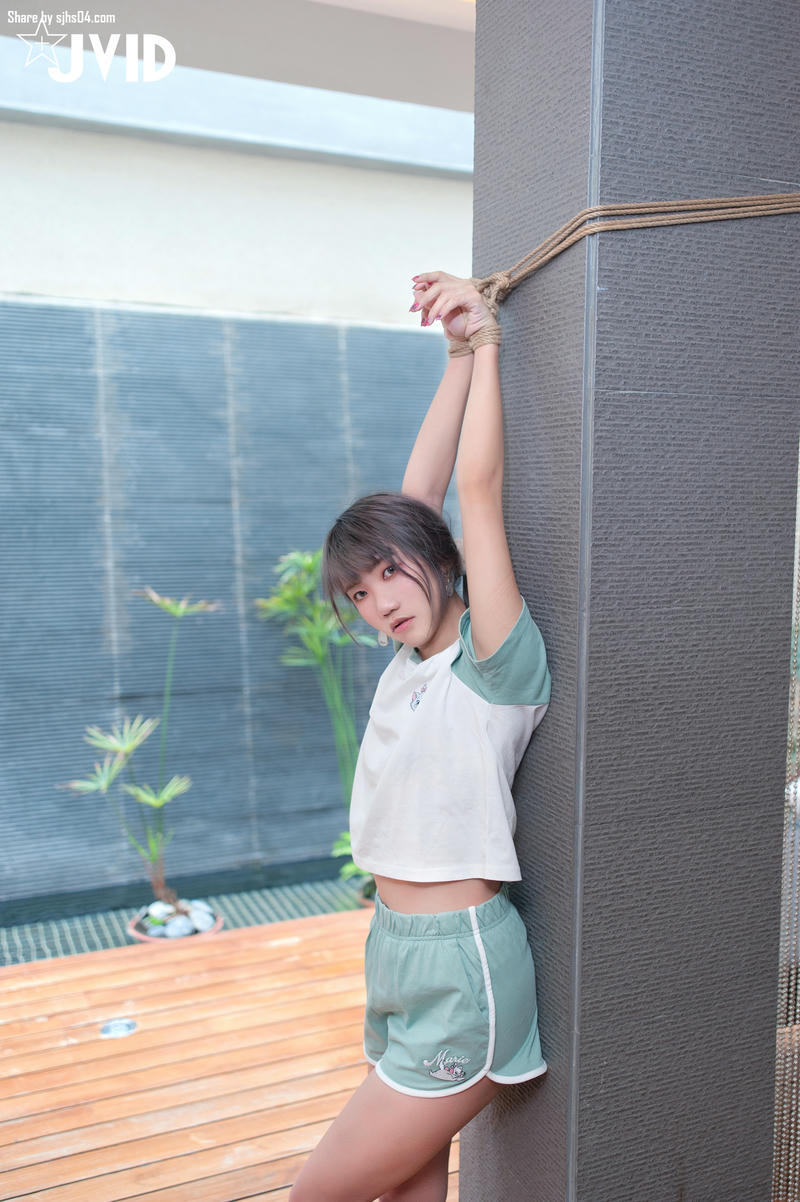 年终大回馈-女神尤妆妆私宅公开邀你共浴共眠 98P1V_第4集