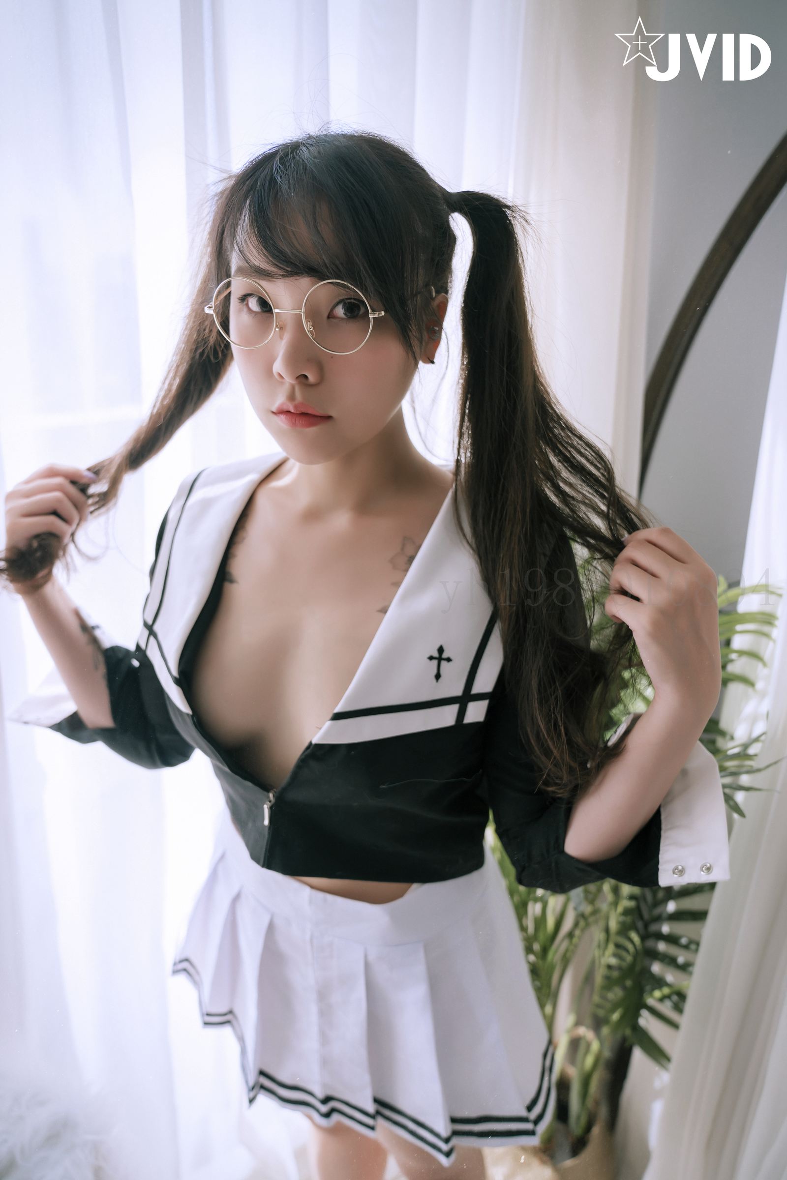 JVID - 看似清纯学生妹 Bunny 87P1V_第3集