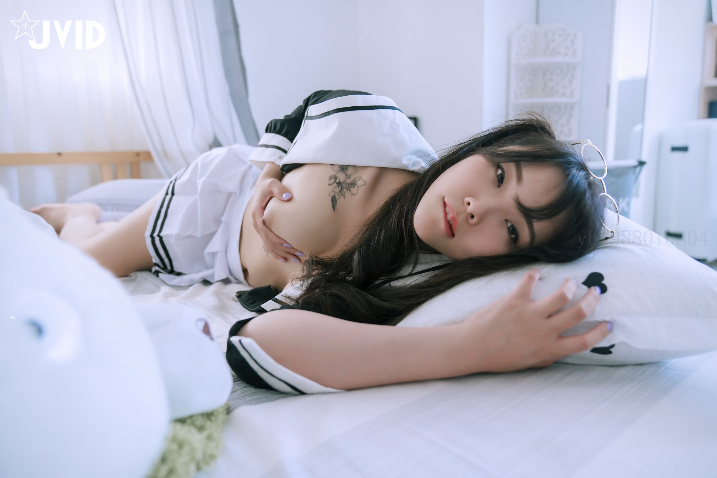 JVID - 看似清纯学生妹 Bunny 87P1V_第4集