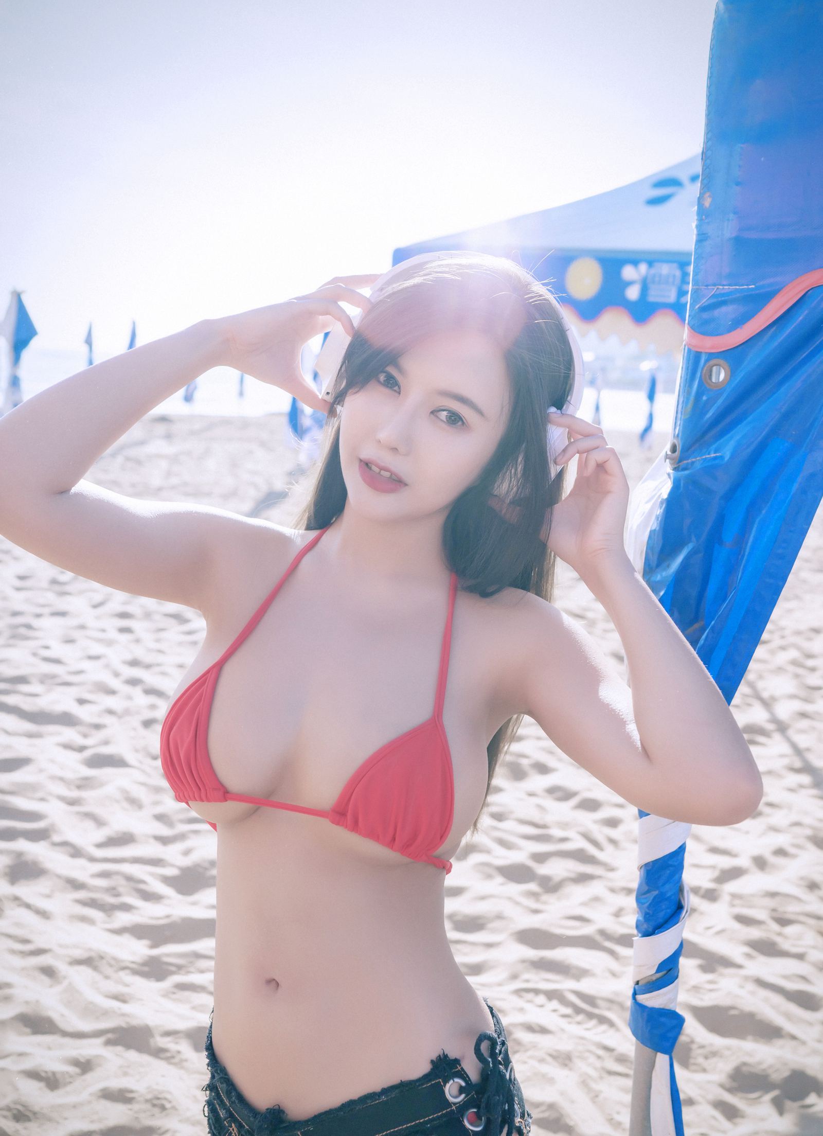 JVID - 神似关之琳巨乳女神木木森的比基尼全裸沙滩 112P1V_第2集