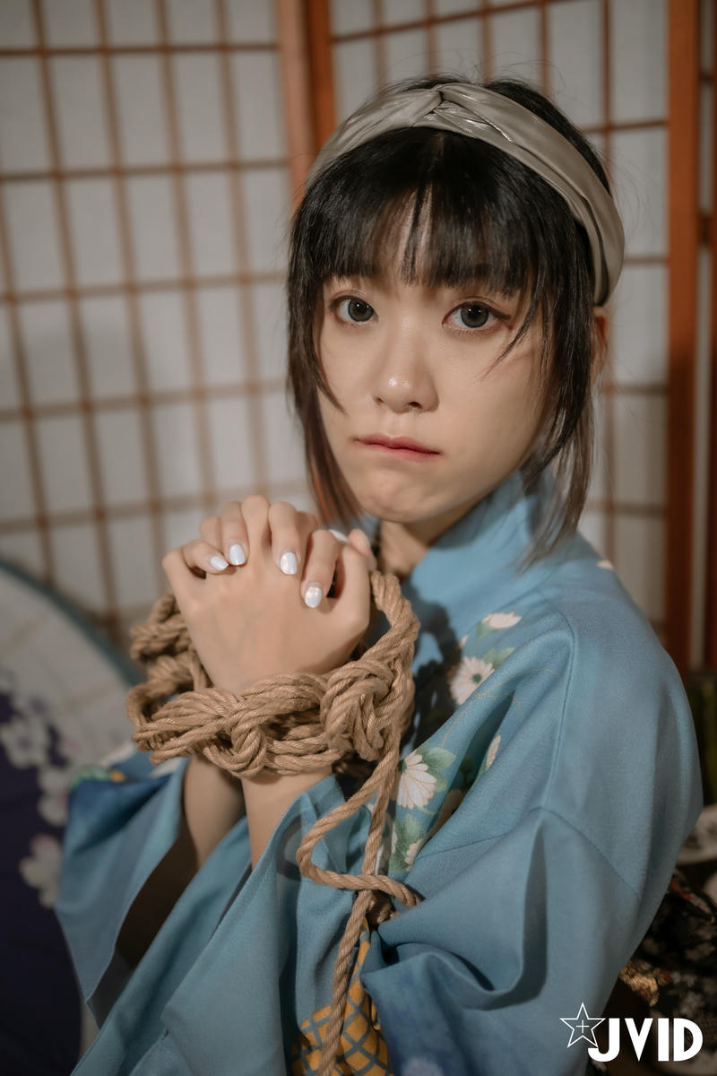 JVID - 精品 超可爱清纯女神（酸猫妹妹）绳衣裸舞 122P2V_第3集