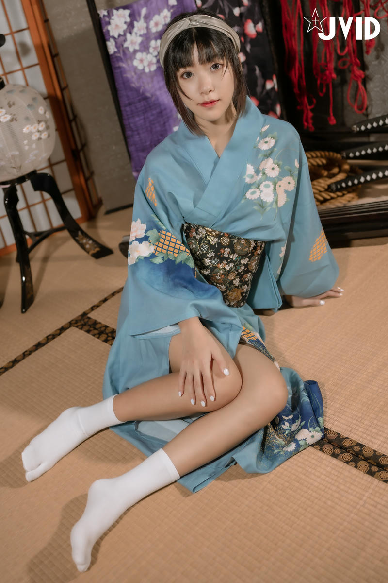 JVID - 精品 超可爱清纯女神（酸猫妹妹）绳衣裸舞 122P2V_第4集