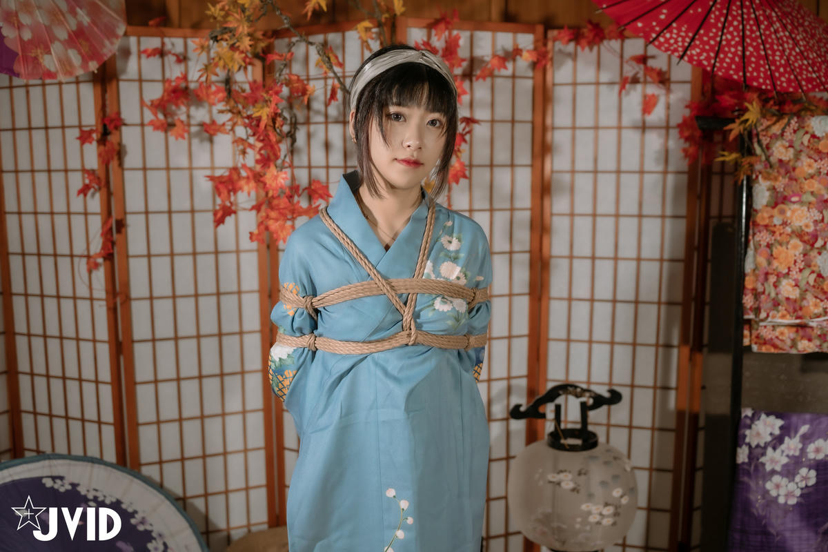 JVID - 精品 超可爱清纯女神（酸猫妹妹）绳衣裸舞 122P2V_第5集
