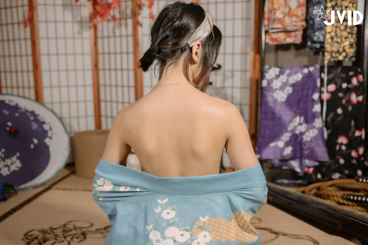 JVID - 精品 超可爱清纯女神（酸猫妹妹）绳衣裸舞 122P2V_第5集