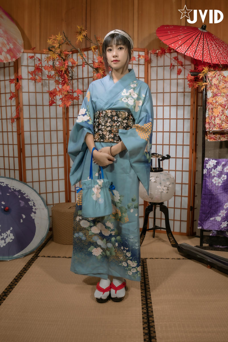 JVID - 精品 超可爱清纯女神（酸猫妹妹）绳衣裸舞 122P2V_第5集