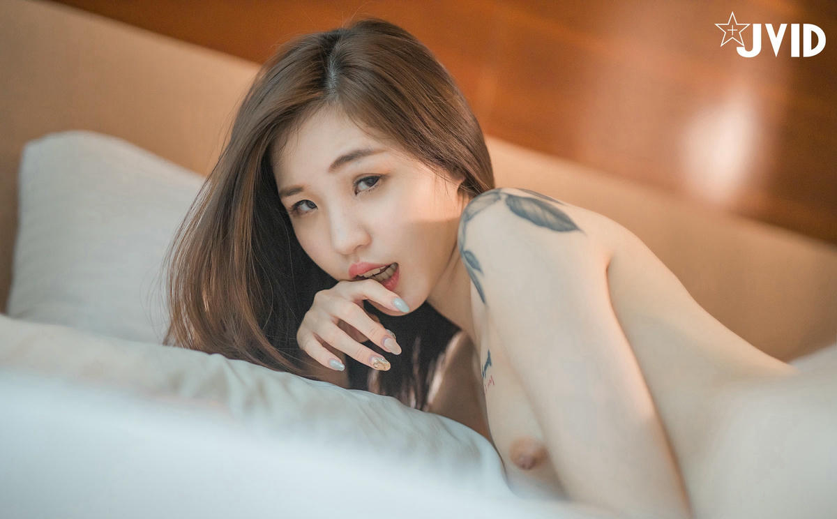 JVID - 精品系列【高校初恋女生】178P1V_第5集