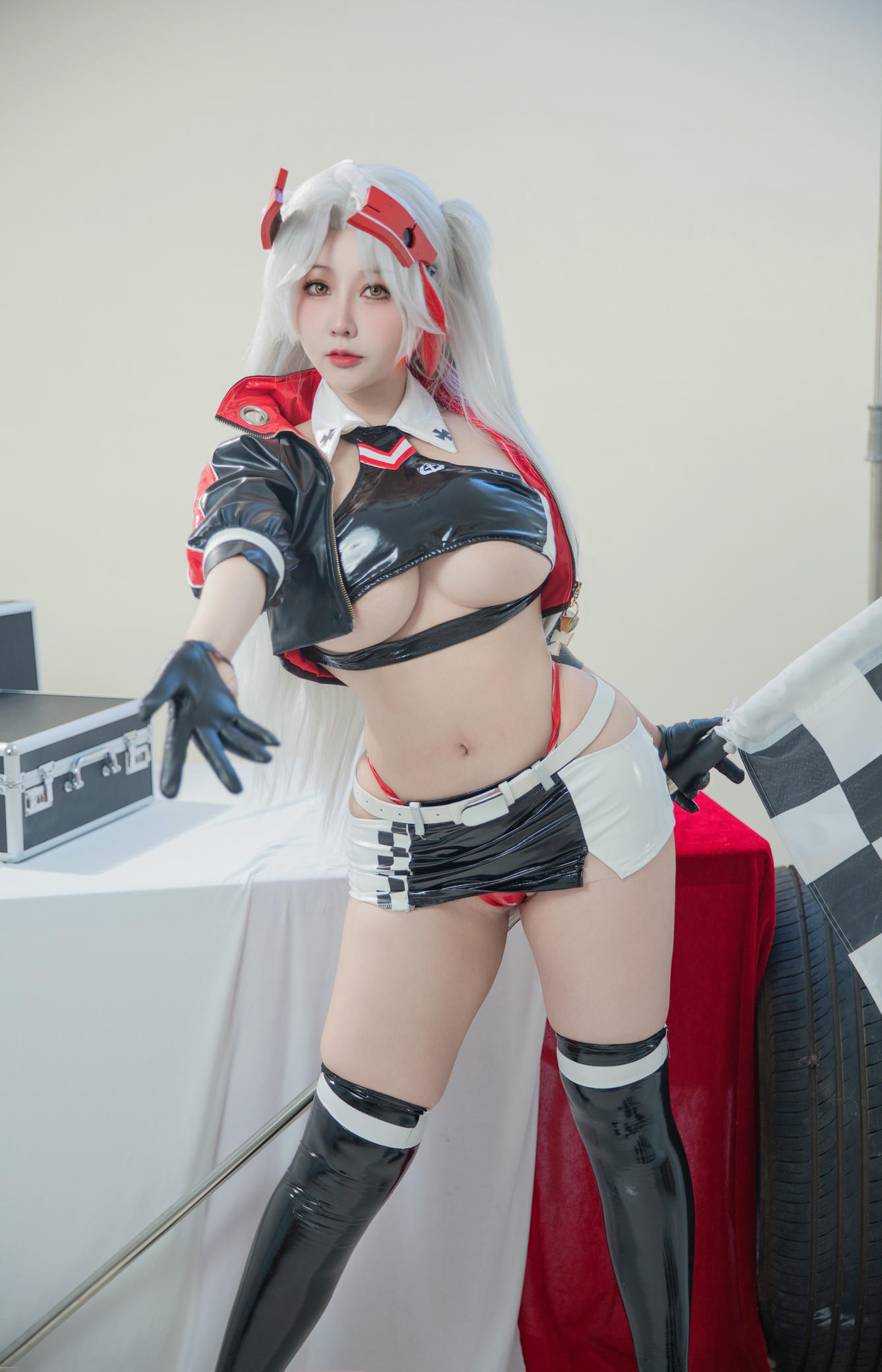 KANEKO_咔喵 NO.031 欧根亲王 赛车服[36P 2V 769.3M]_第1集