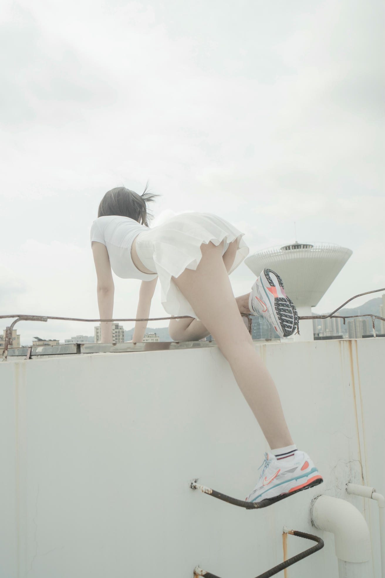阿薰kaOri NO.015 天台 [82P1V-649MB]_第3集
