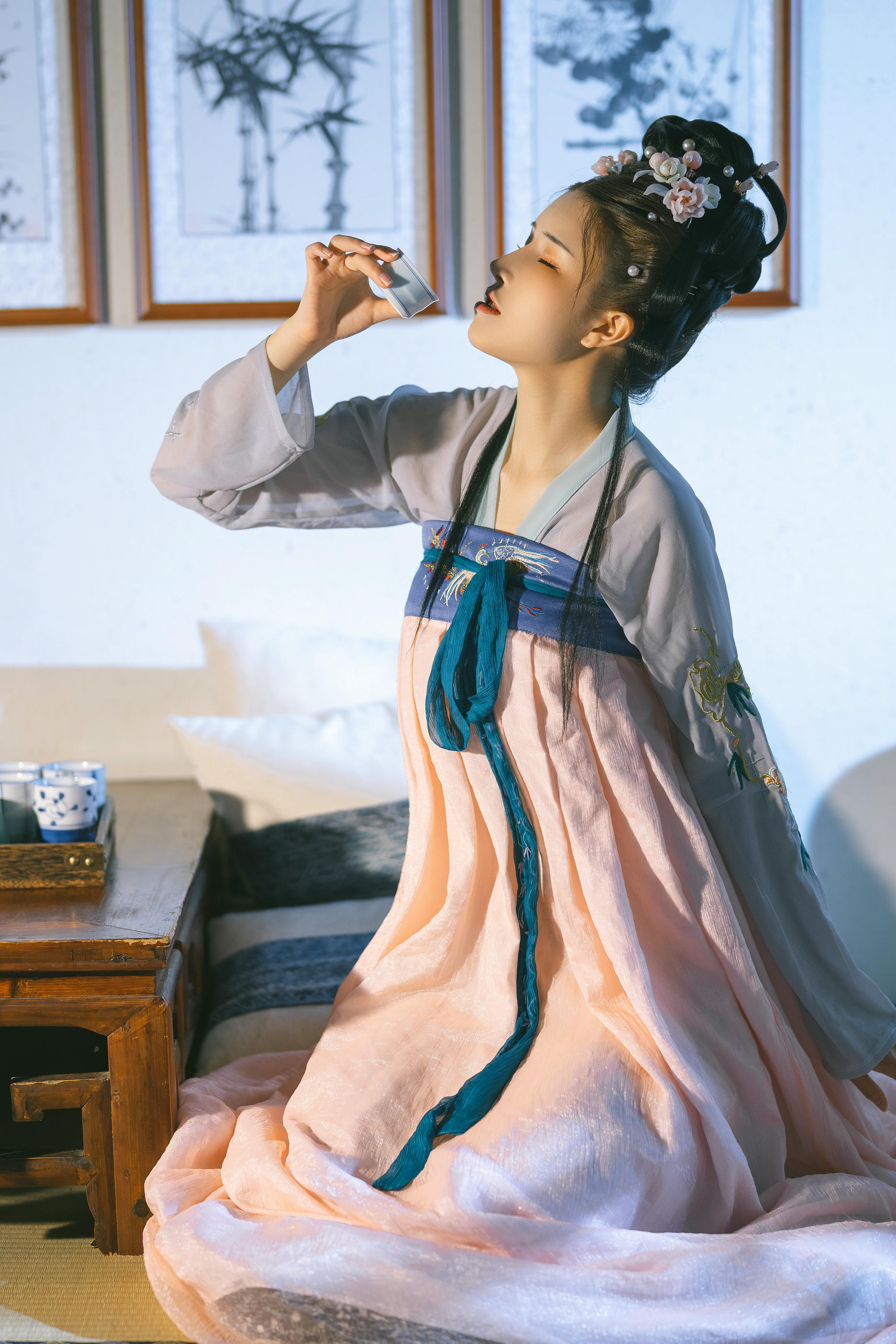 鹿八岁 NO.004 汉服 [60P1V 2.98GB]_第1集