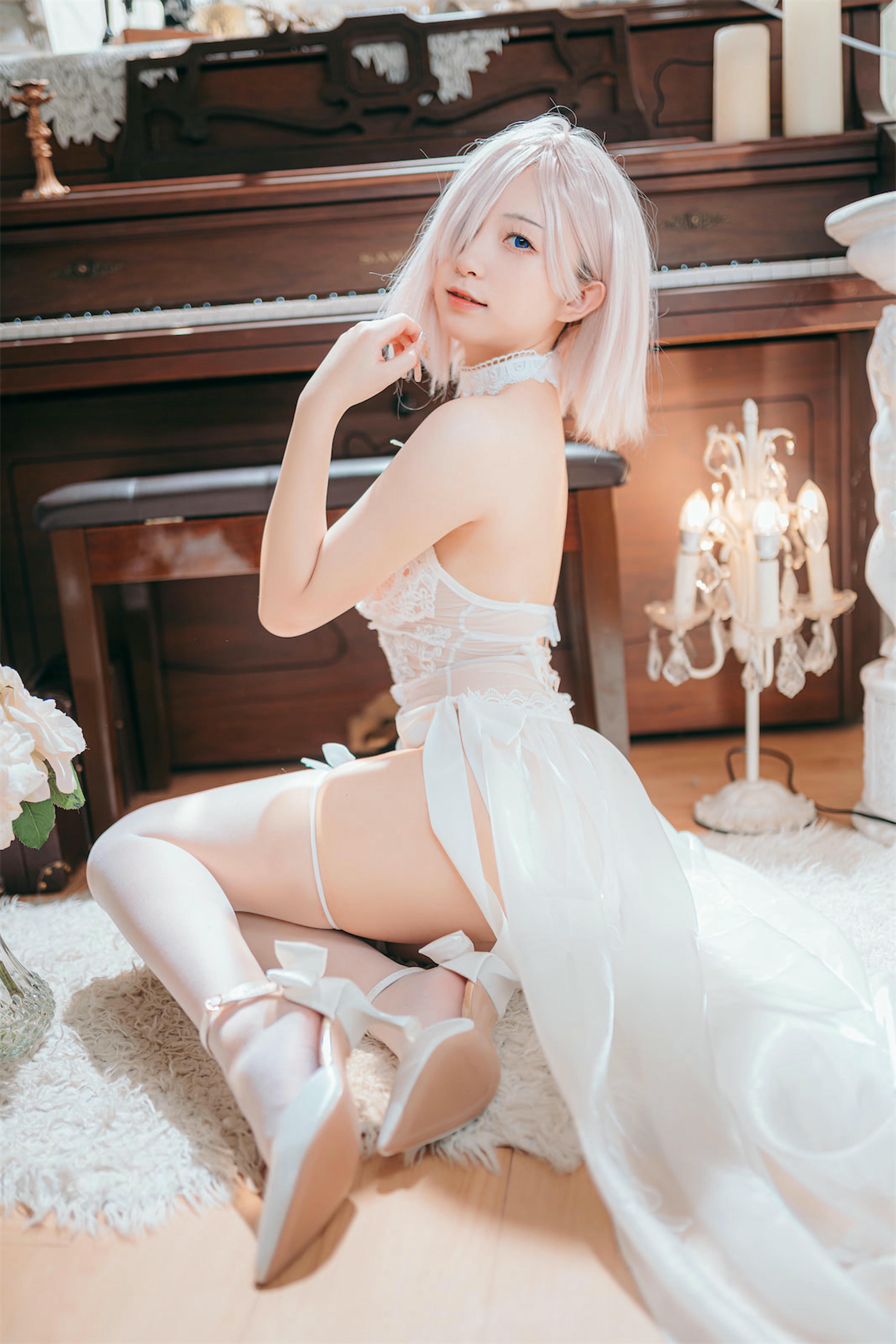花铃Hana NO.015 玛修婚纱 [63P 529MB]_第3集