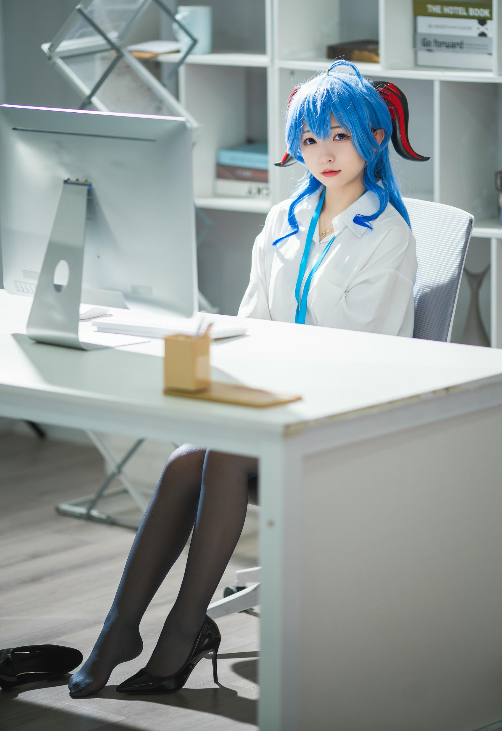 花铃Hana NO.020 甘雨秘书ol [94P-671MB]_第5集