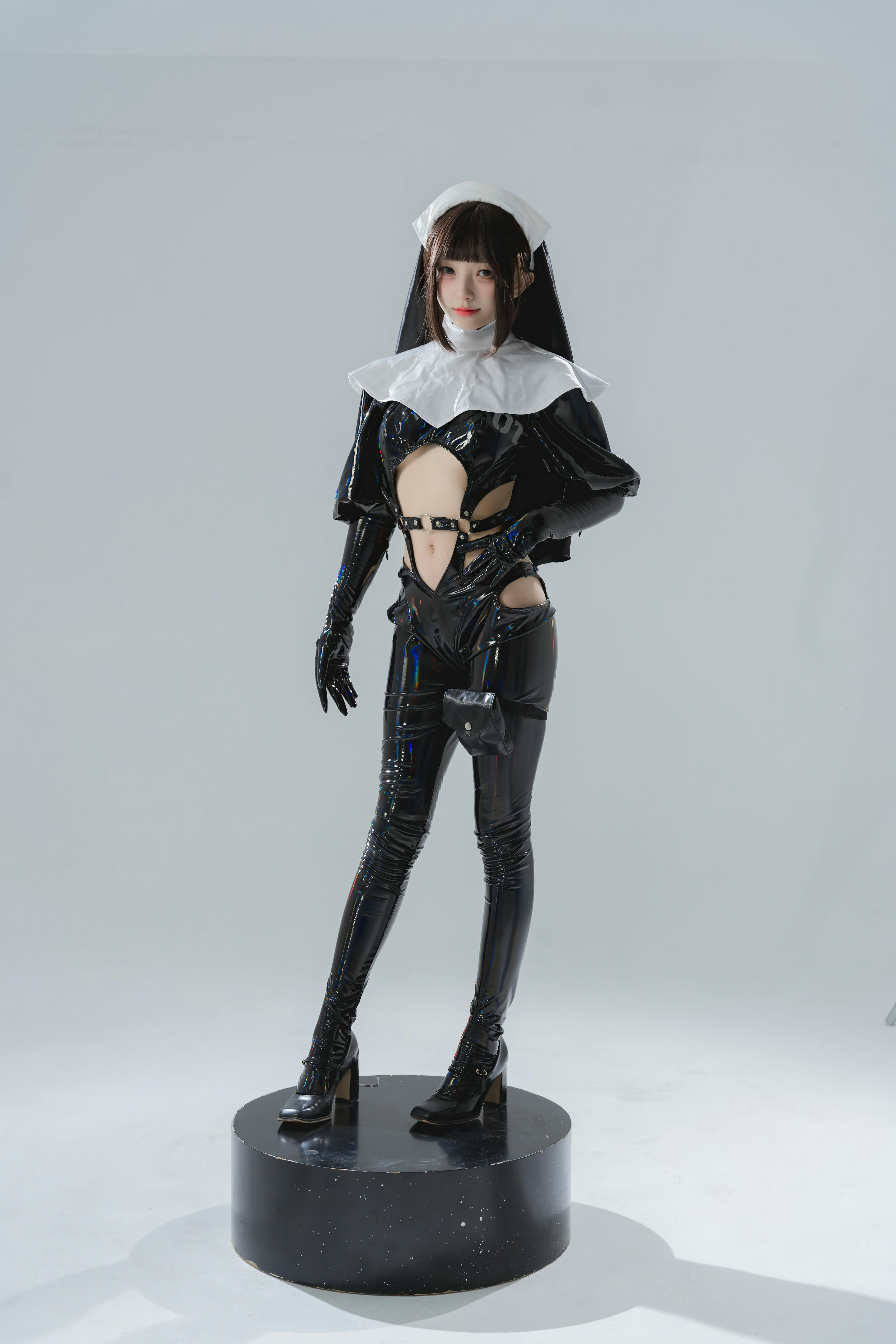 花铃Hana NO.030 漆皮修女[38P-309.1M]_第2集