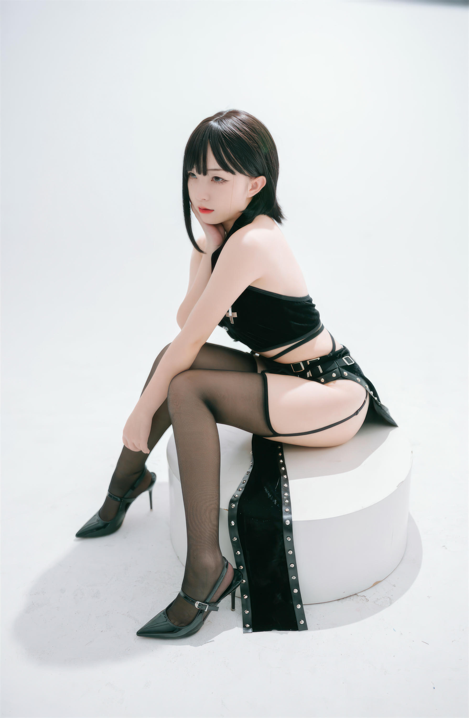 花铃Hana NO.039 吊带袜修女 [71P 259MB]_第1集