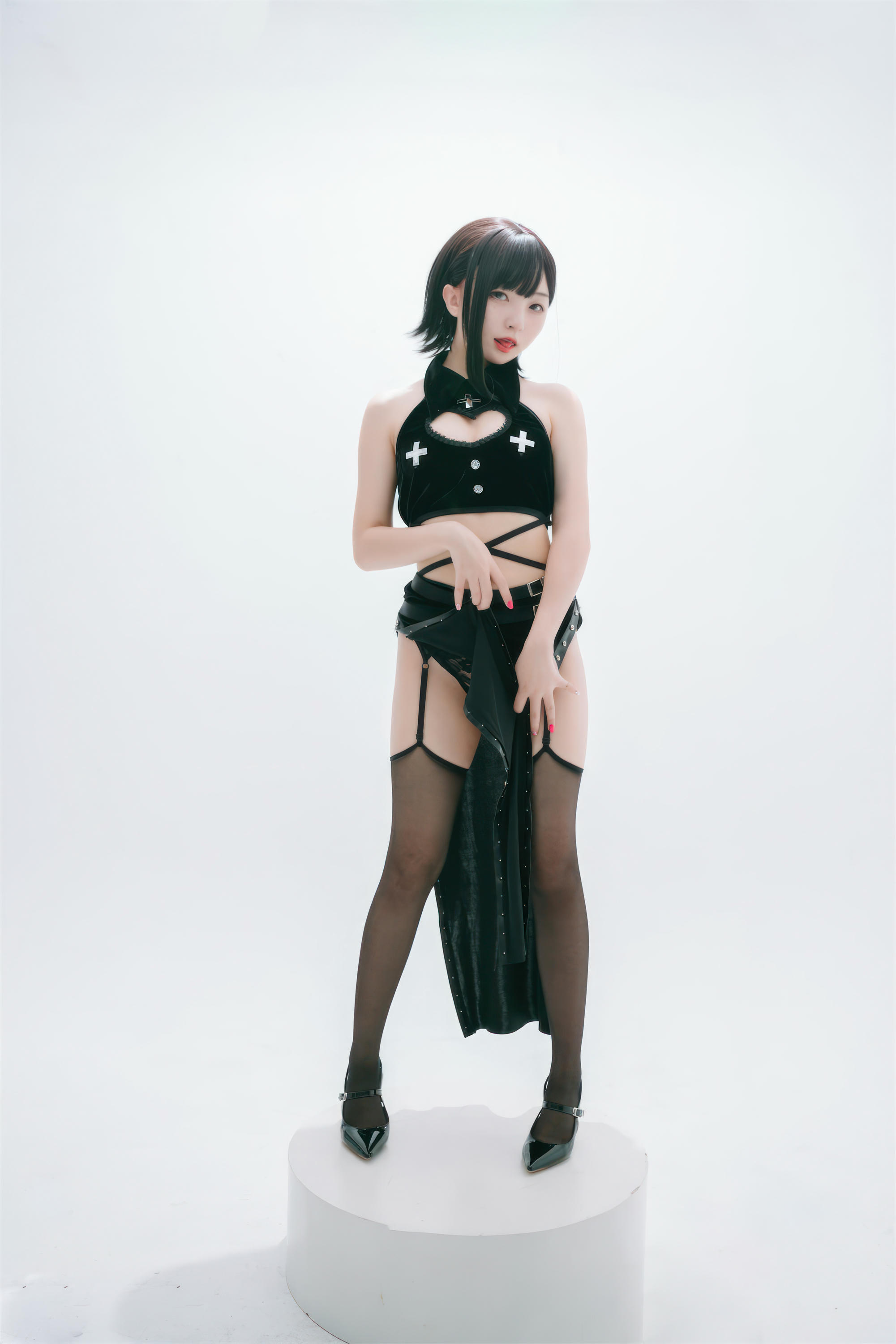 花铃Hana NO.039 吊带袜修女 [71P 259MB]_第3集