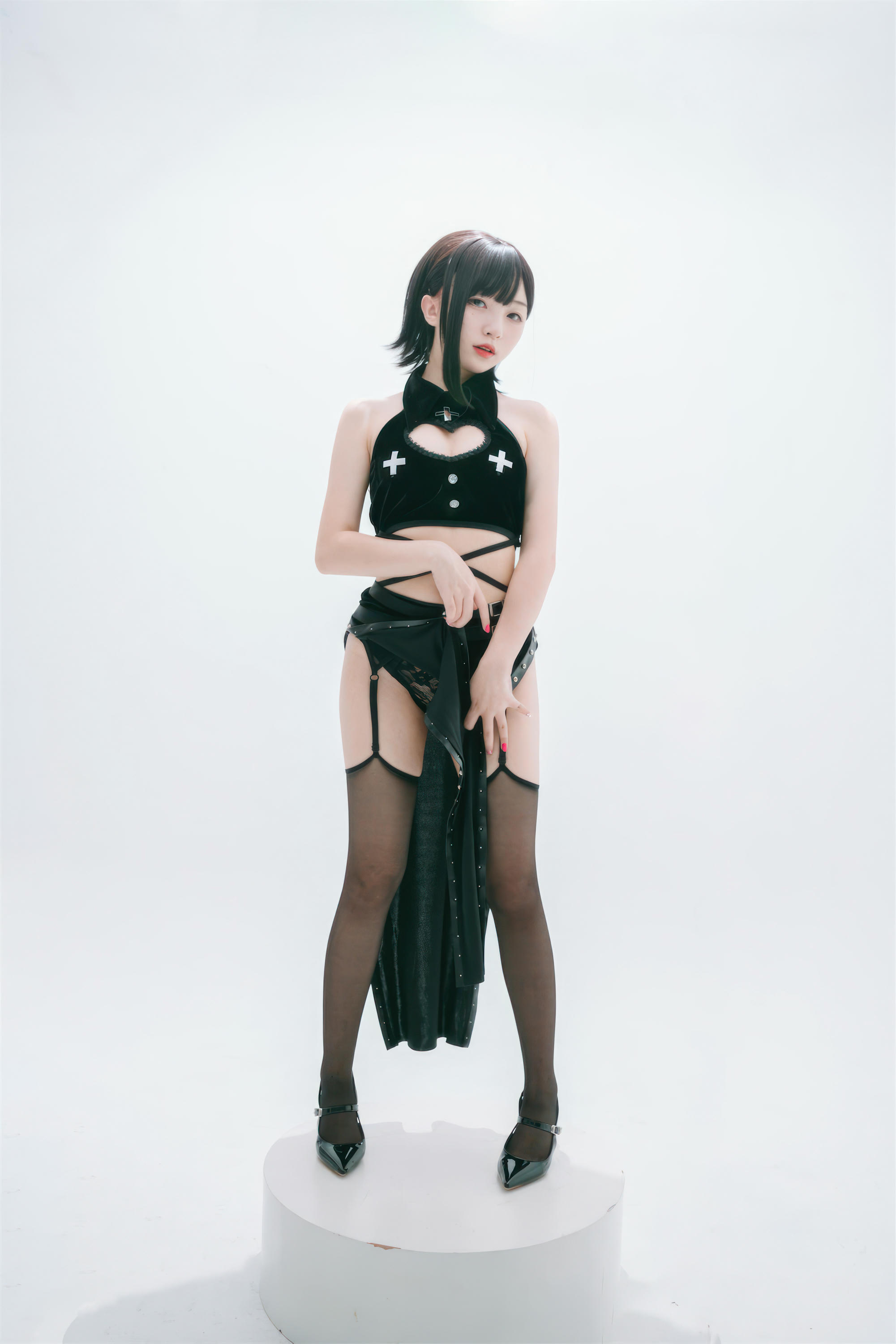 花铃Hana NO.039 吊带袜修女 [71P 259MB]_第3集