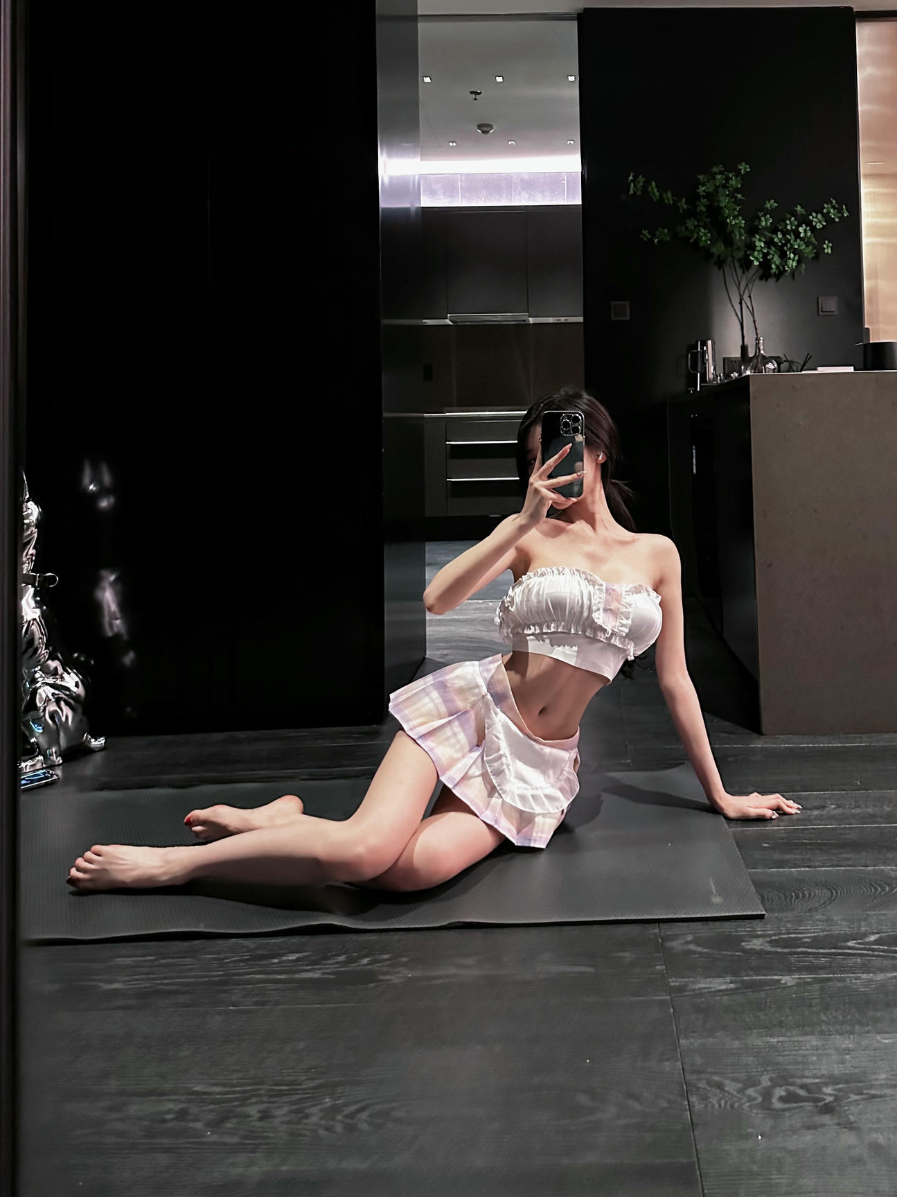 黎允熙baby微蜜圈 NO.023 美腿玉足 [29P+4V／254MB]_第1集