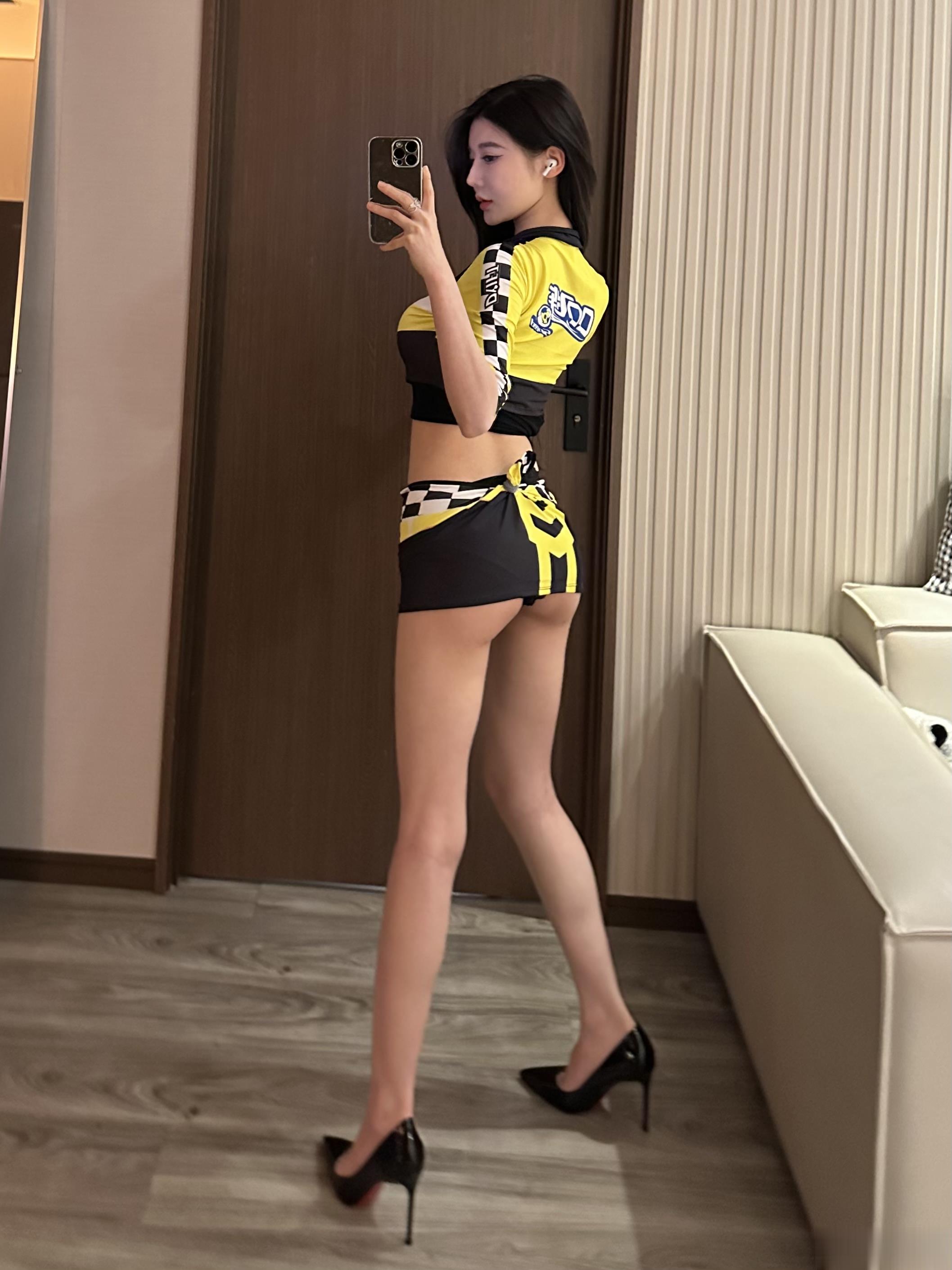 黎允熙baby微蜜圈 NO.004 QQ飞车[22P 12.2M]_第1集