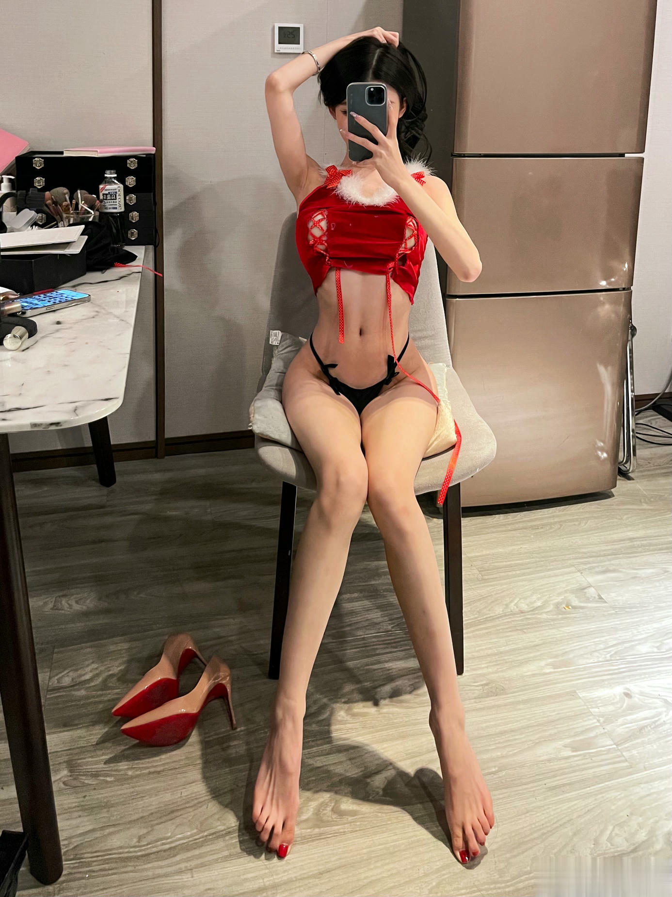 黎允熙baby微蜜圈 NO.008 礼物[29P 21.2M]_第1集