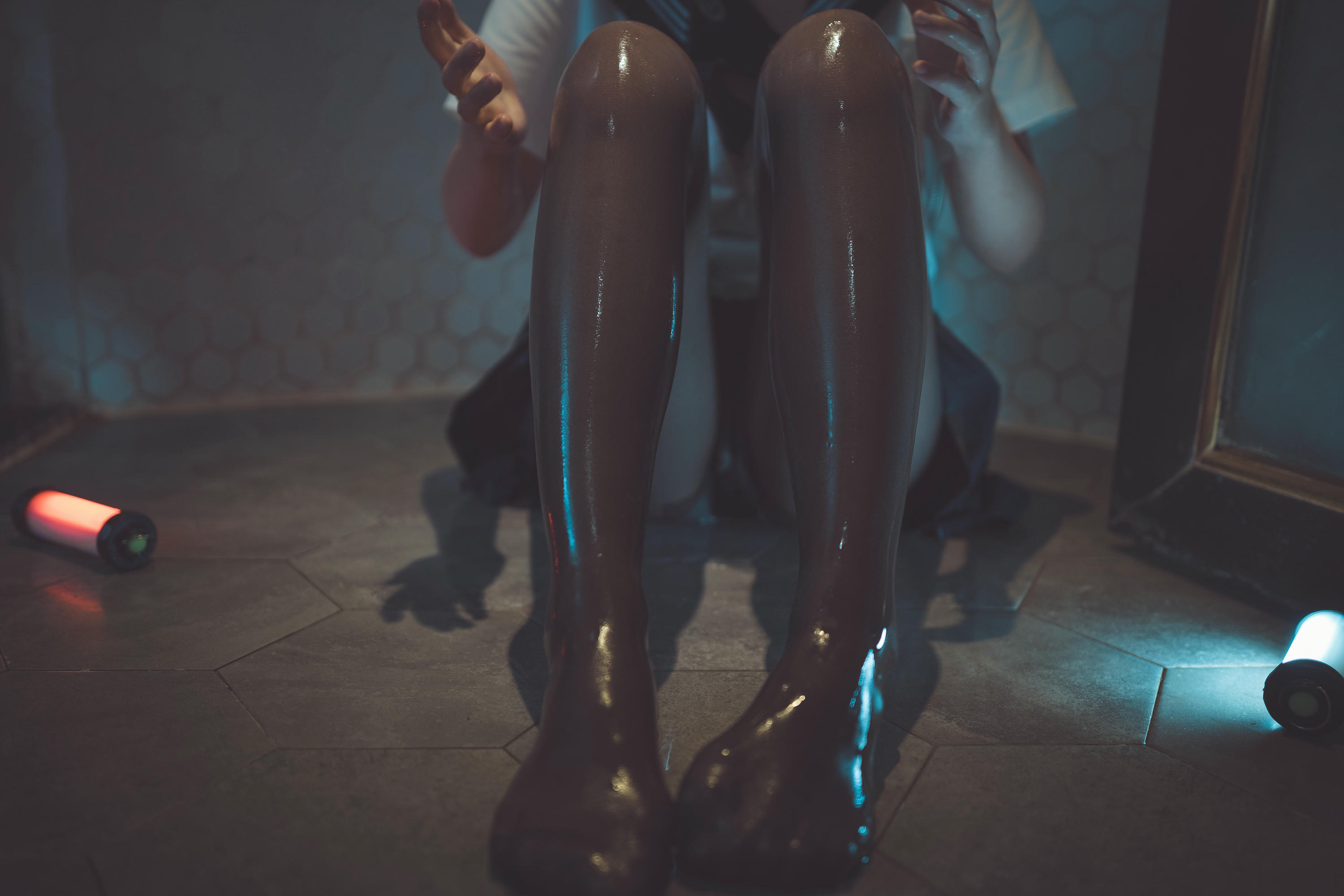 Coser面饼仙儿 NO.011 脑内少女 浴缸黑丝 [21P-257MB]_第1集