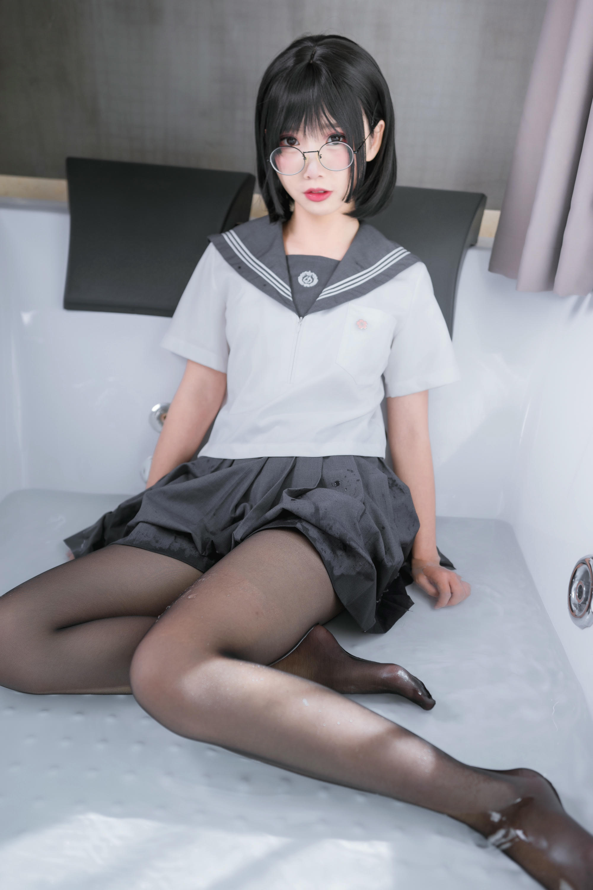 Coser面饼仙儿 NO.016 脑内少女 黑丝JK [25P-241MB]_第1集