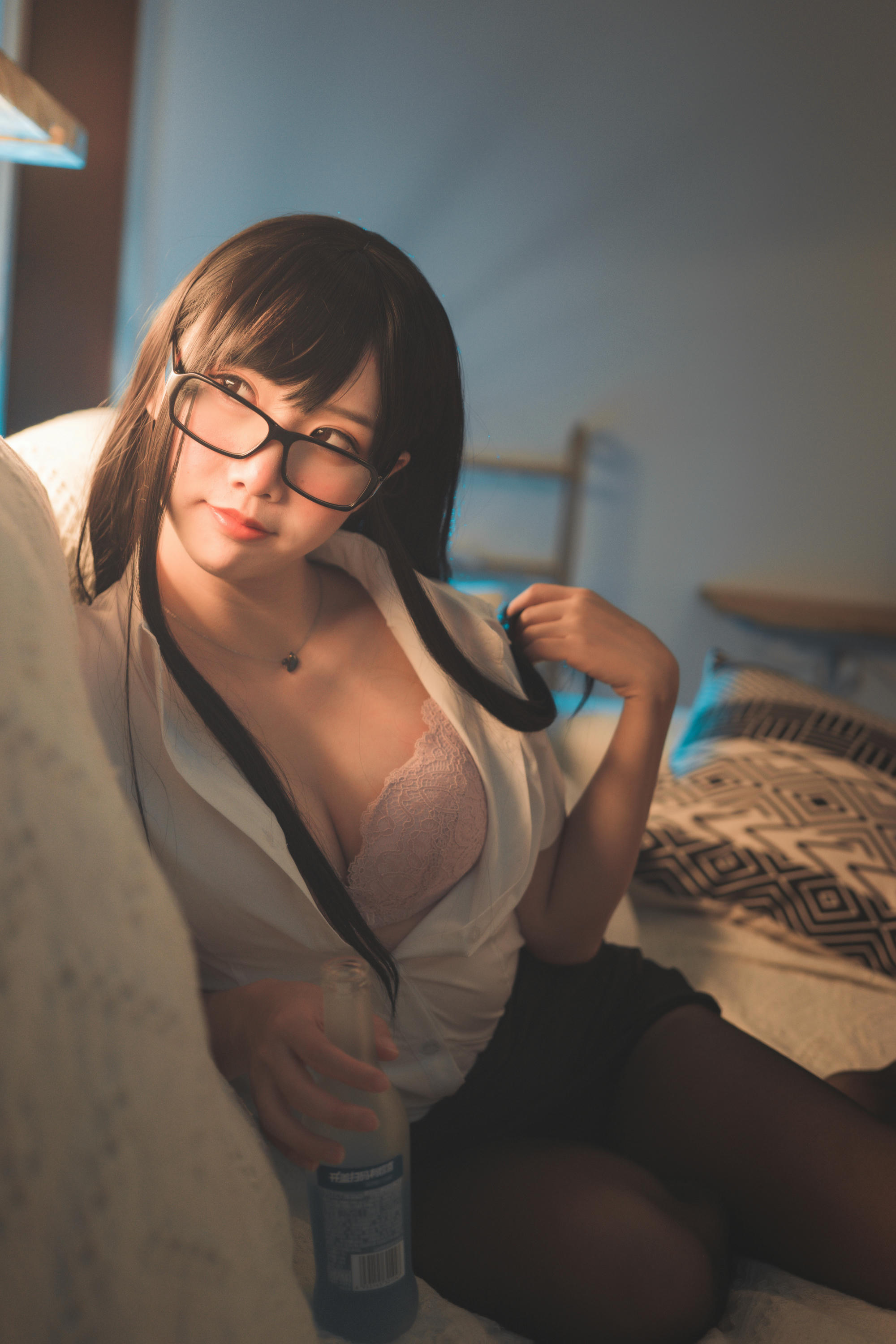 Coser面饼仙儿 NO.042 黑丝OL [26P-347MB]_第1集