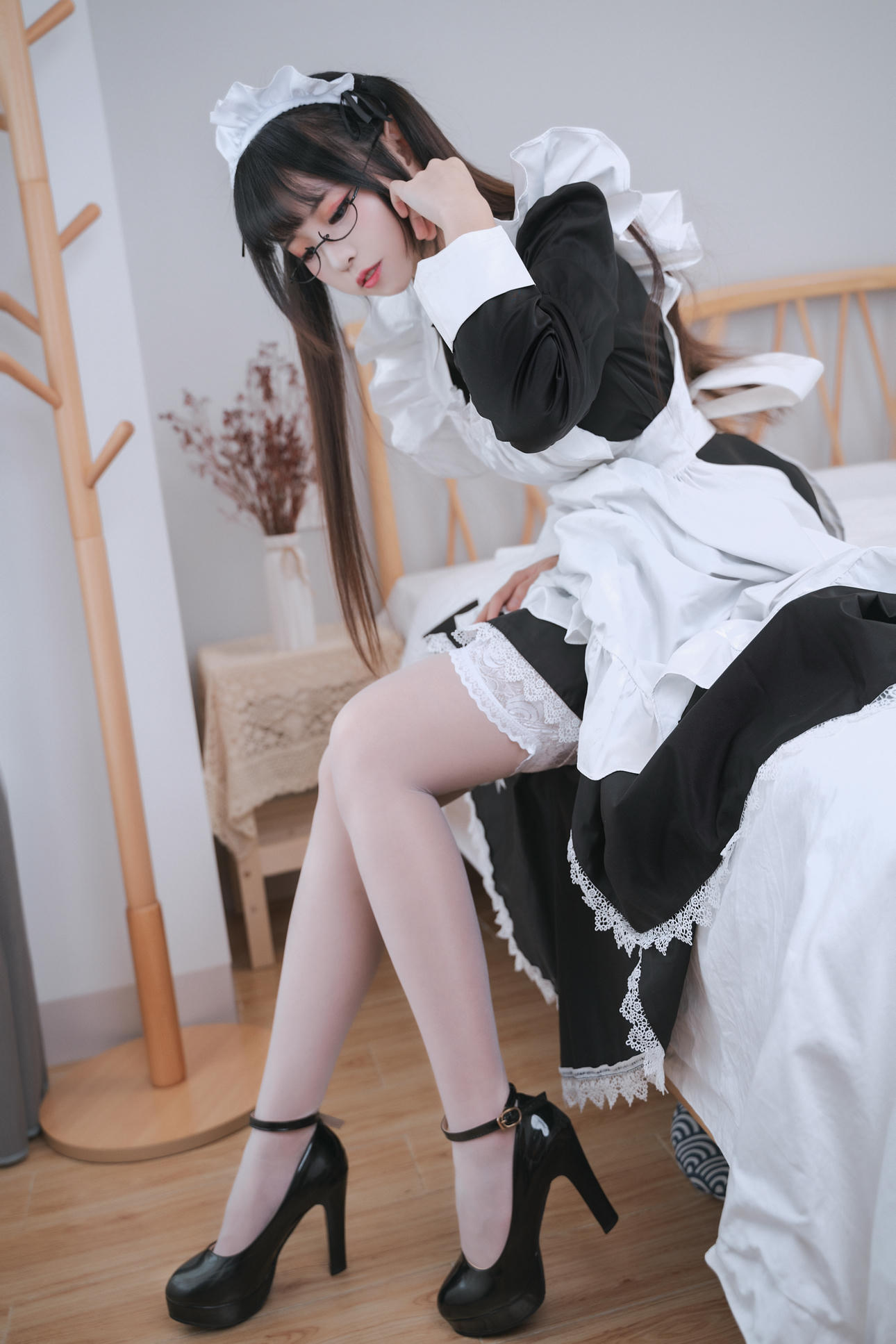miko酱ww NO.011 女仆 [23P 176MB]_第1集
