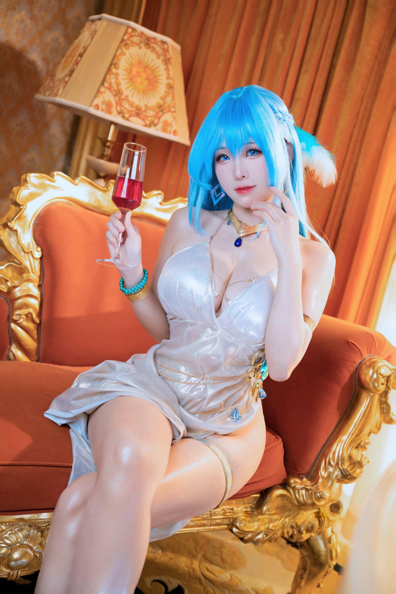 miko酱ww NO.087 NIKKE：胜利女神 海伦礼服[39P-105.4M]_第1集