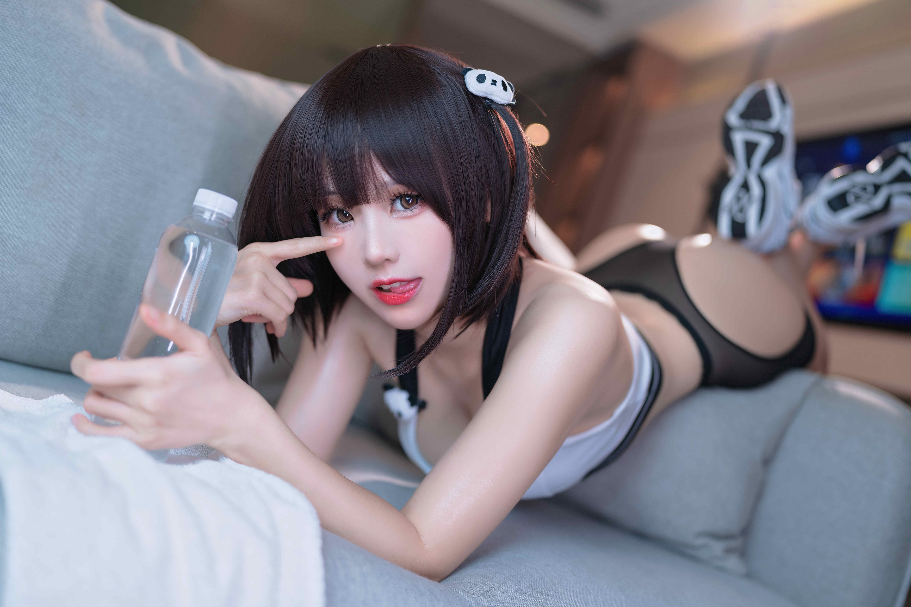 miko酱ww NO.055 蛋白大熊猫 [20P-325M]_第1集