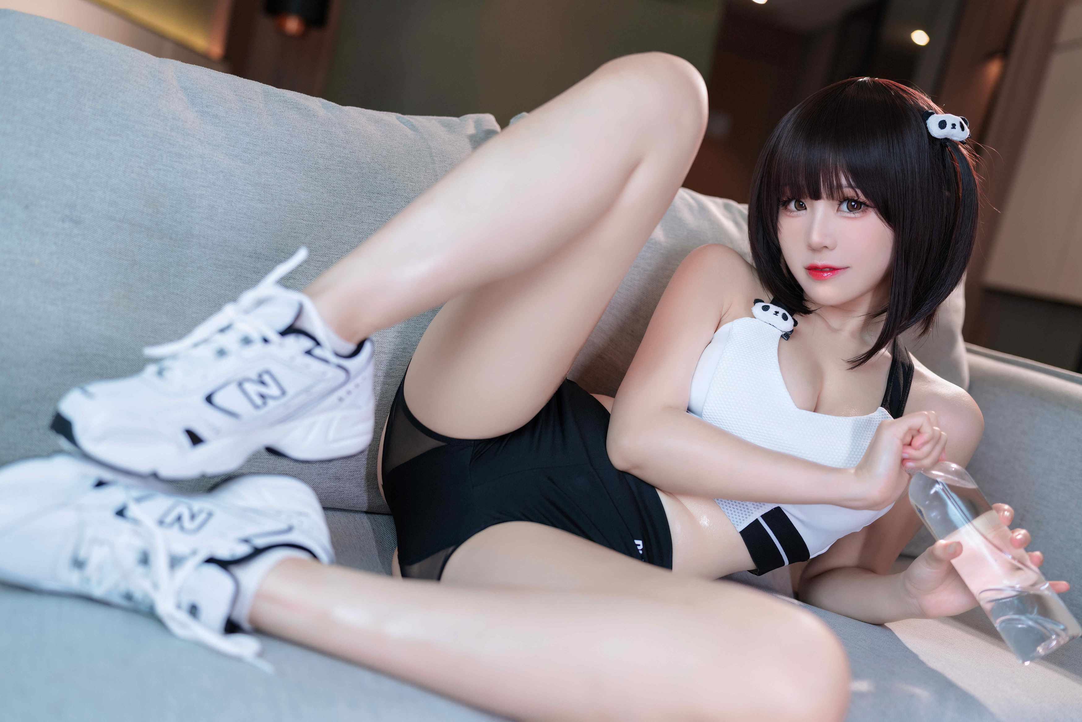 miko酱ww NO.055 蛋白大熊猫 [20P-325M]_第1集