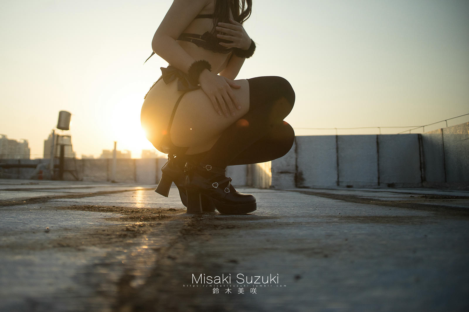 NO.254 铃木美咲(Misaki Suzuki) - 被恶魔吸引-露出！晨光下天台突然降临的诱惑少女 37P+2V_第2集