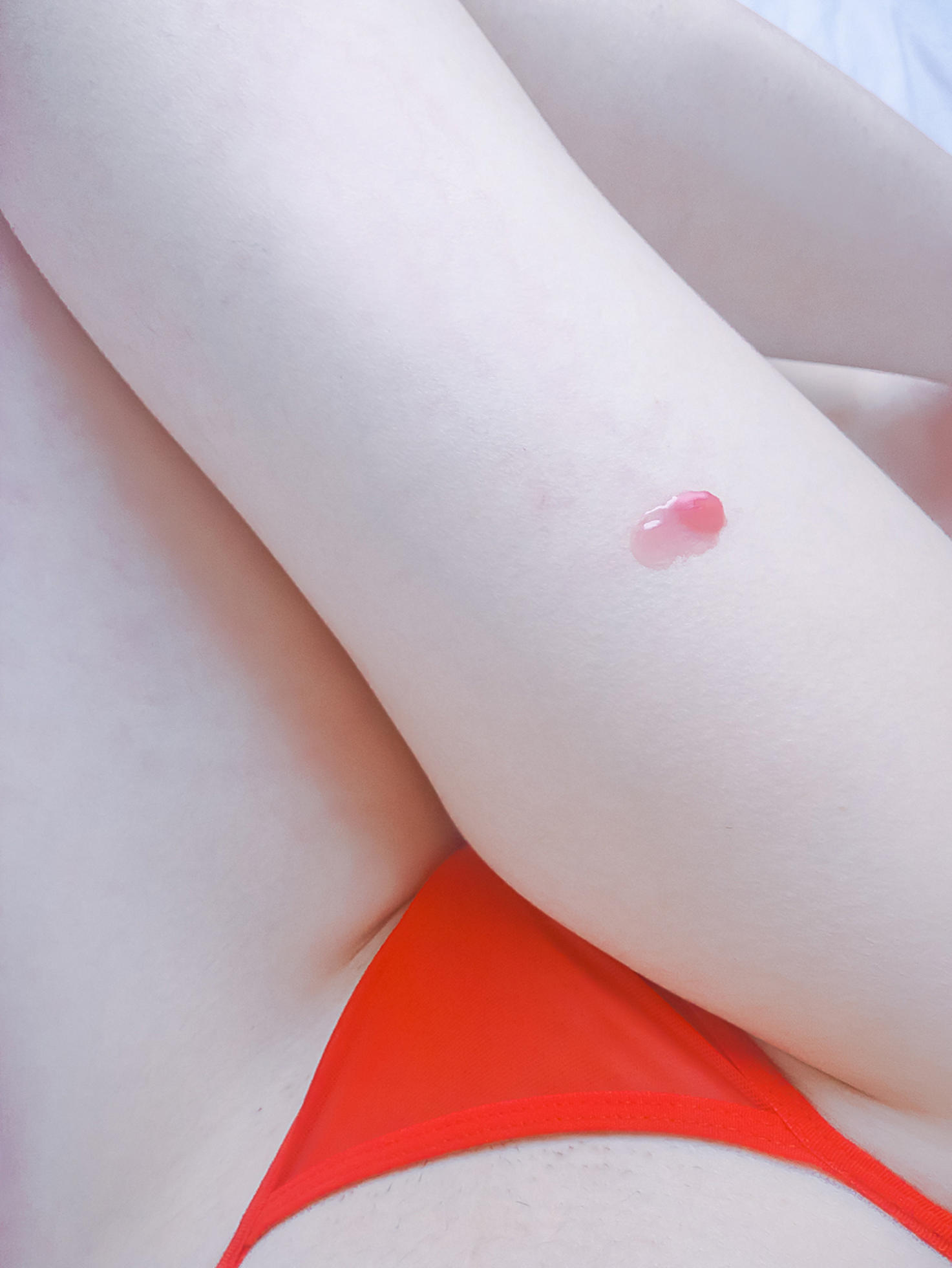 铃木美咲NO.025 软软趴在床单上 - 170117 第一次尝试把蜡烛 11P+2V_第1集