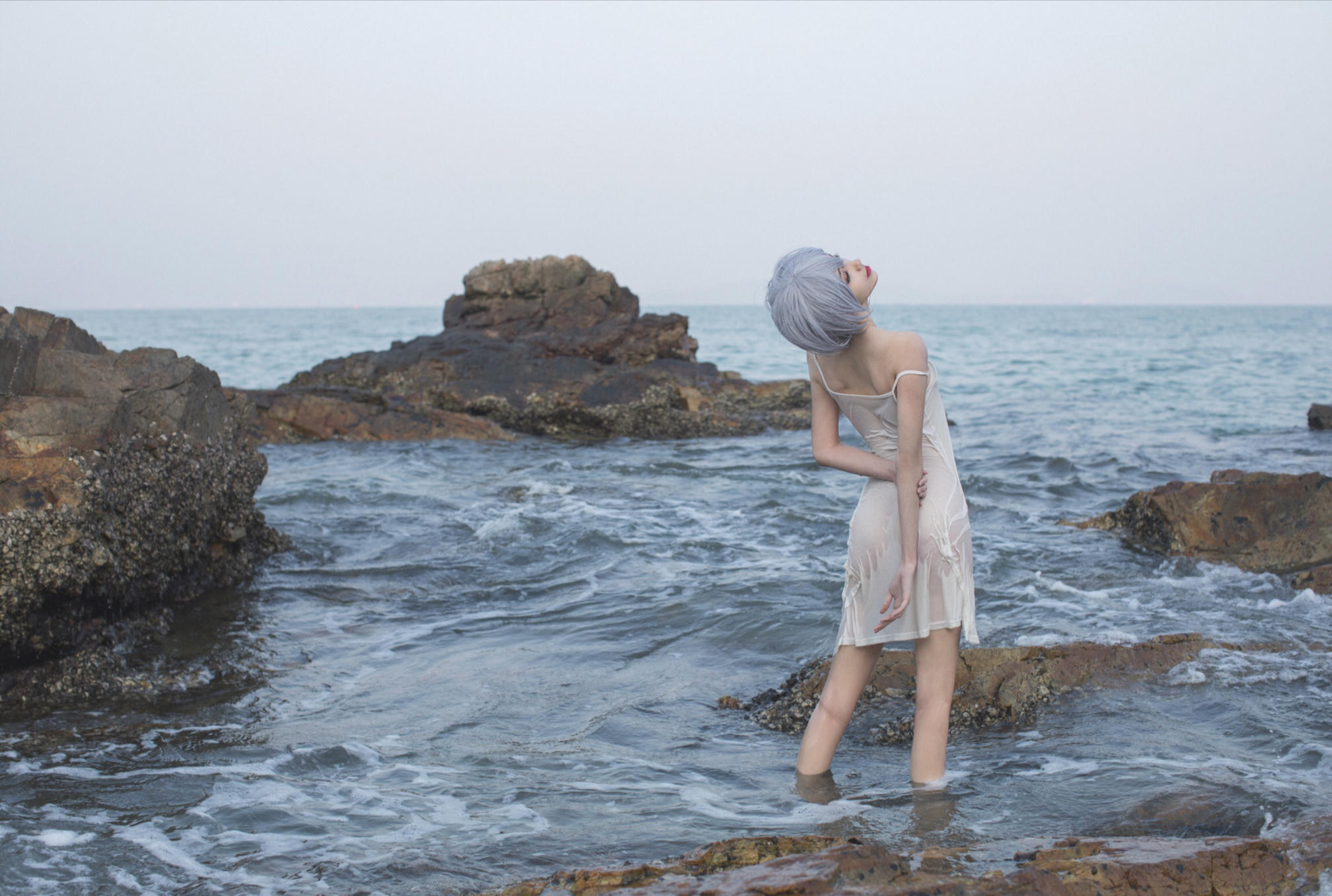 南桃Momoko NO.002 绫波丽白裙 [25P-155MB]_第1集