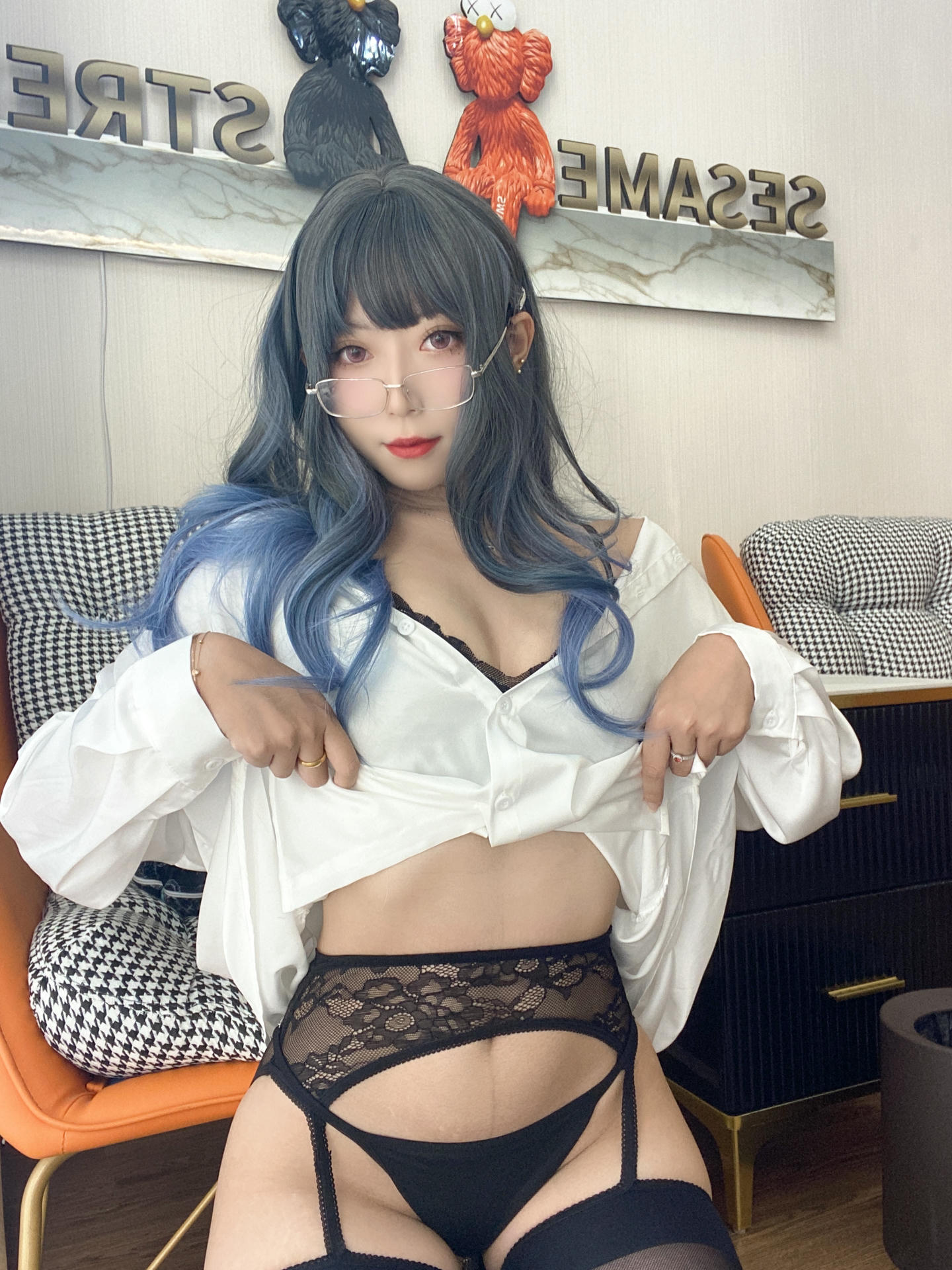 Money冷冷 NO.019 白衬衫 [84P2V 2.62GB]_第3集