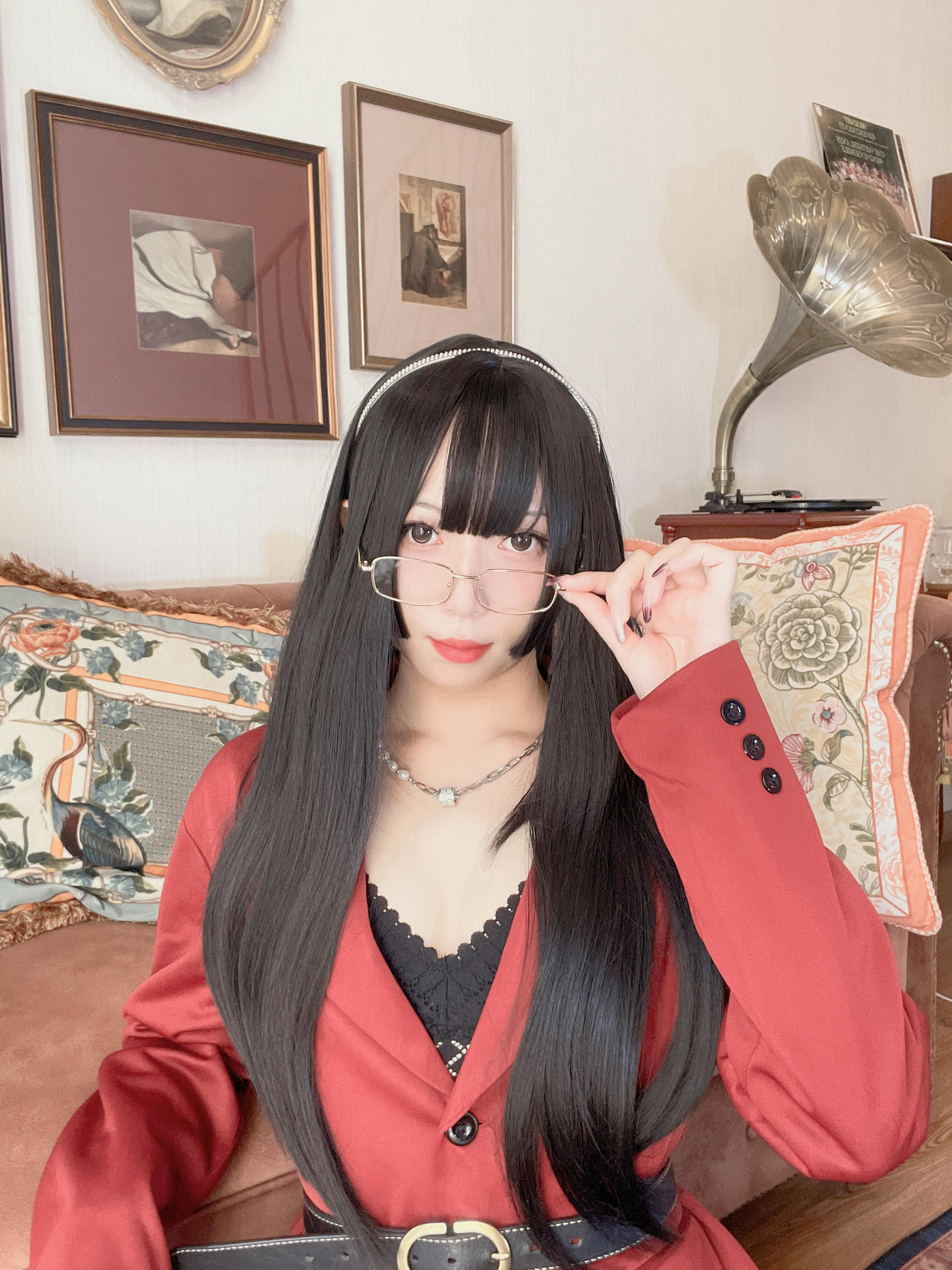 Money冷冷 NO.038 红西装 [78P2V 2.97GB]_第1集