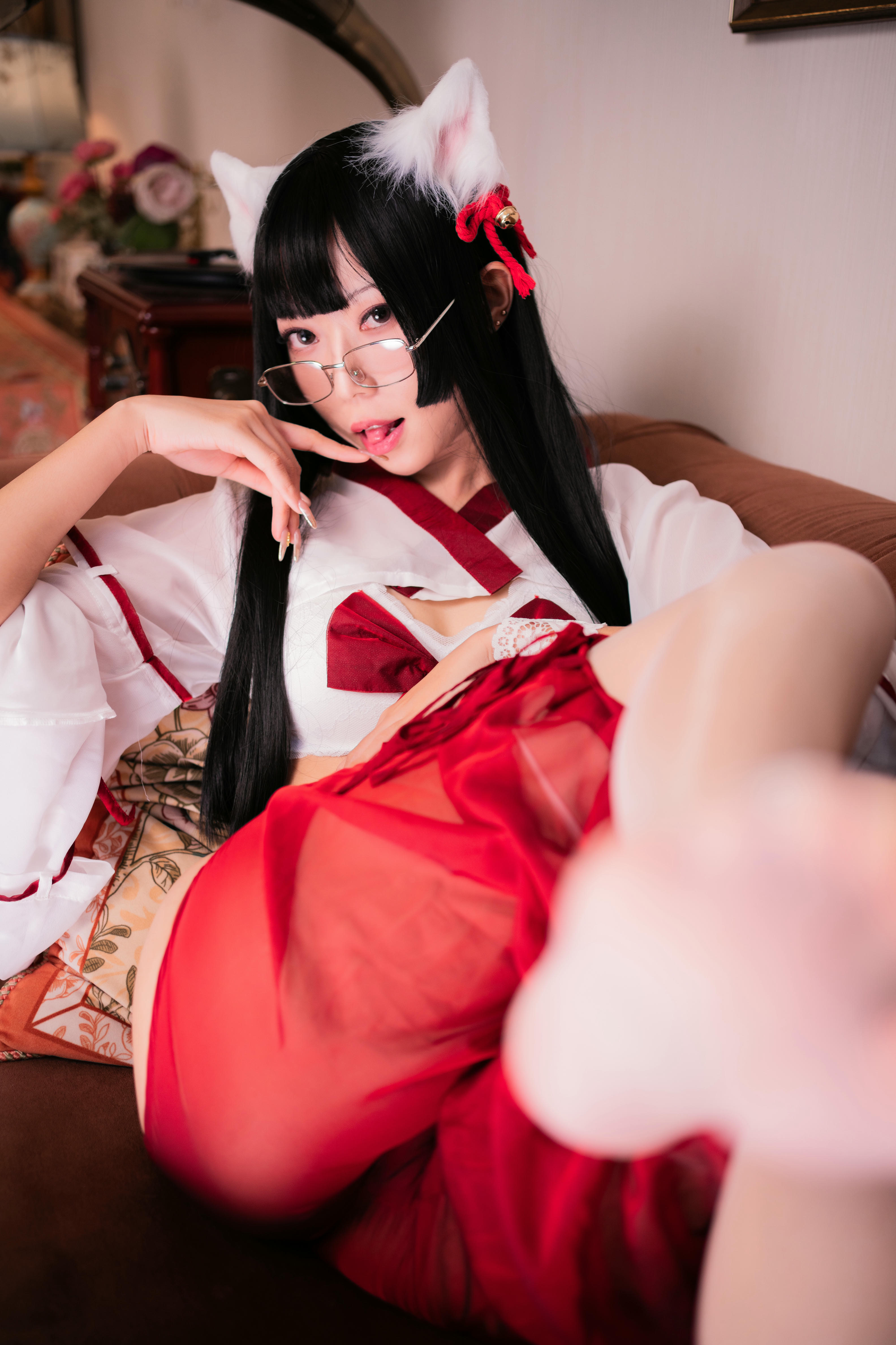 Money冷冷 NO.043 巫女 大图 [60P2V 2.34GB]_第2集