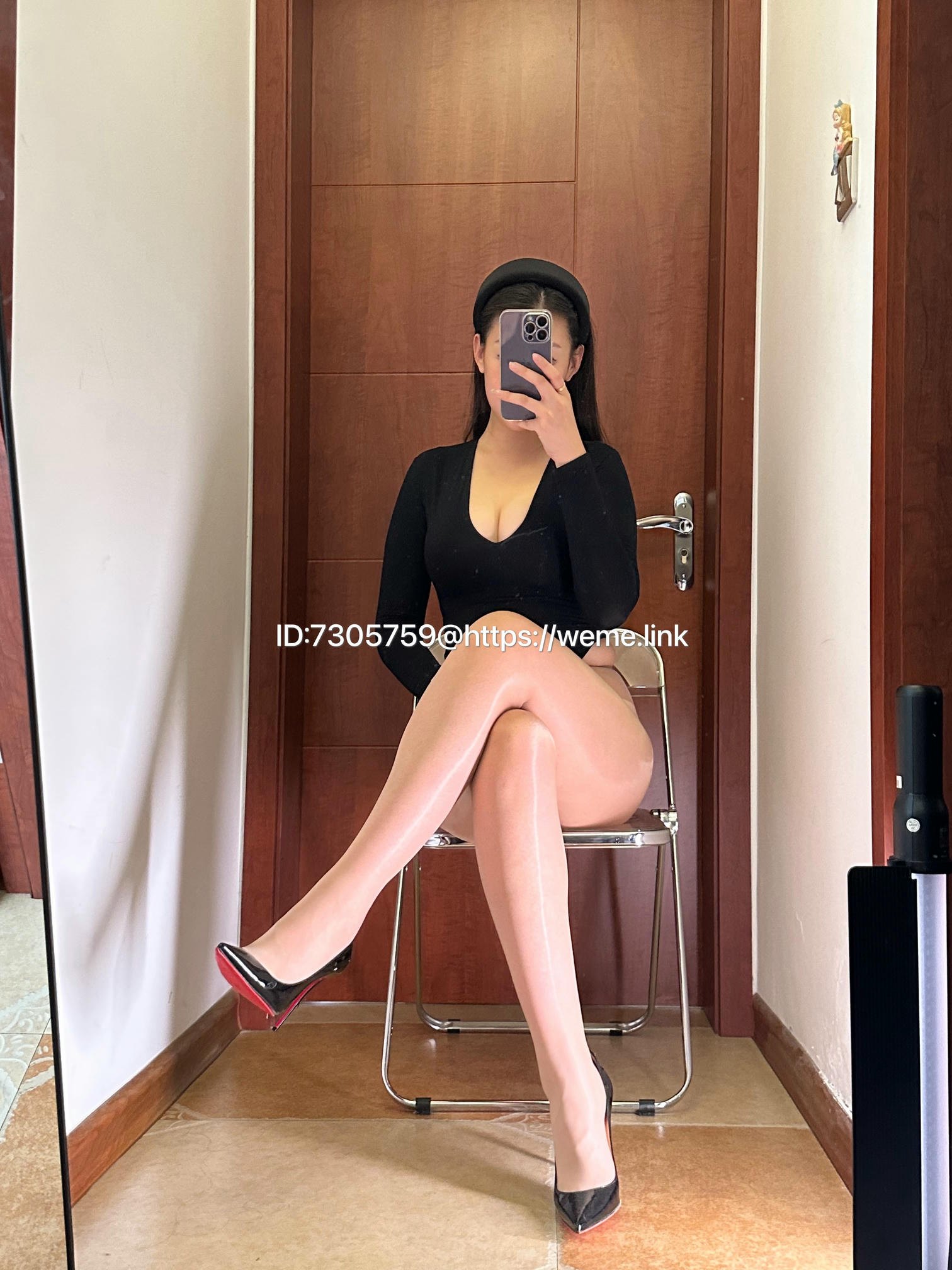 美邵女Baby NO.027 油亮丝袜 [43P 73M]_第1集