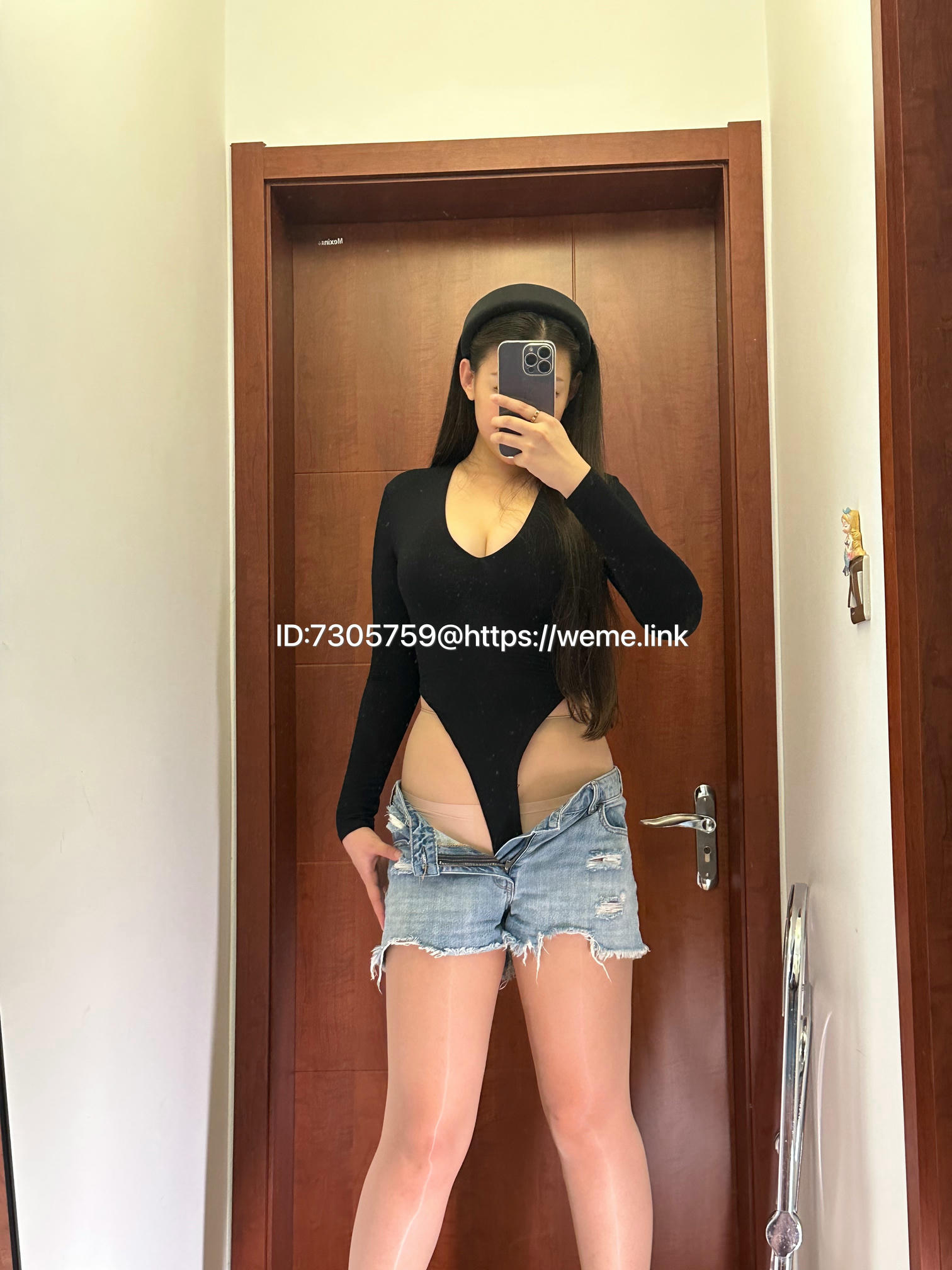 美邵女Baby NO.027 油亮丝袜 [43P 73M]_第1集