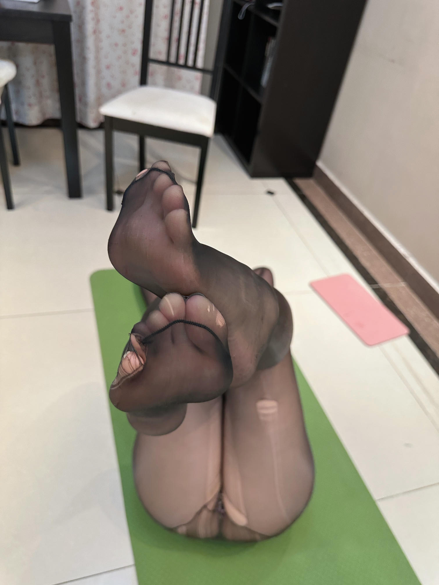 美邵女Baby NO.028 瑜伽黑丝[22P 1V 187.8M]_第1集