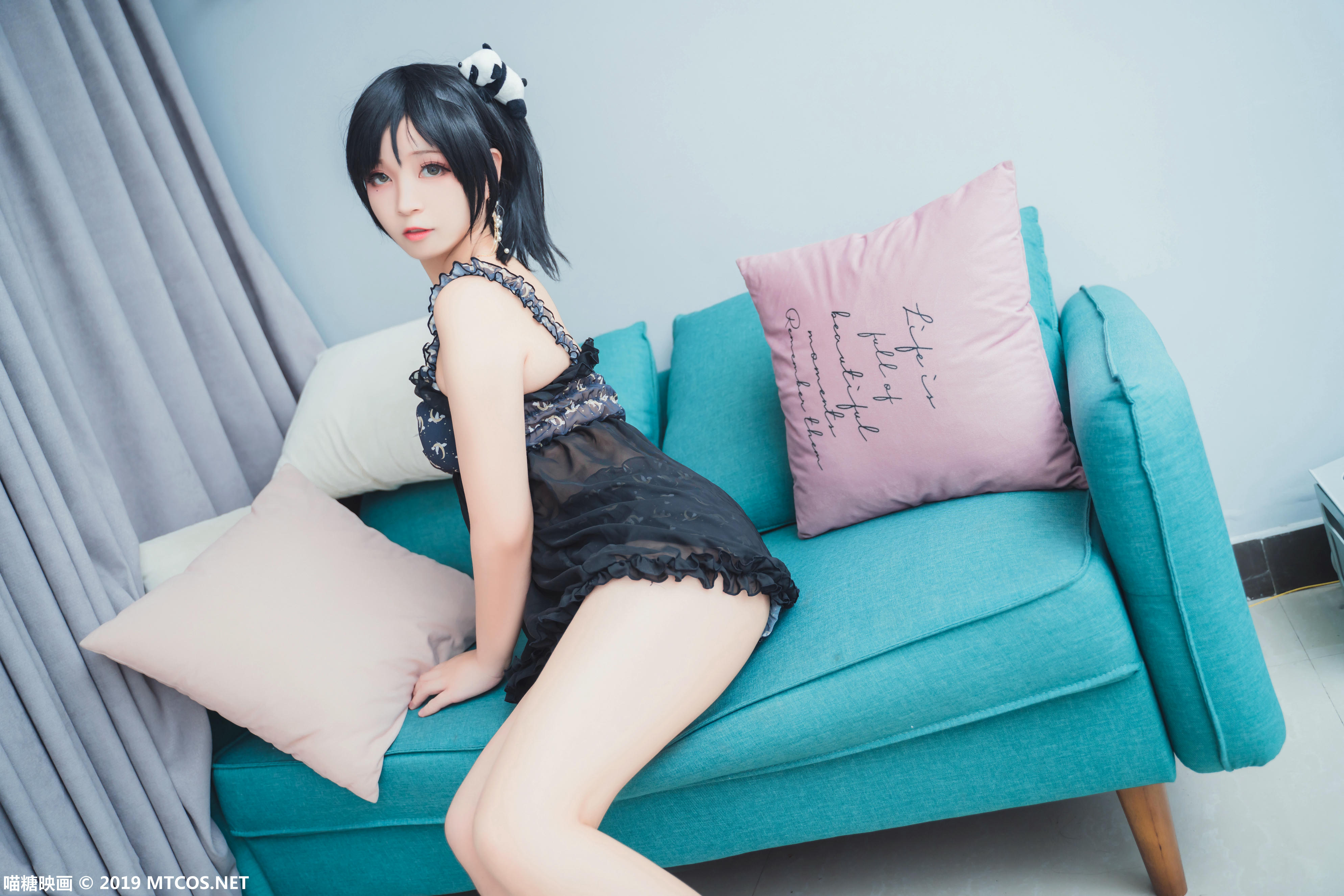 [喵糖映画] VOL.063 樱井momo、蕾丝吊带[40P／814MB]_第1集