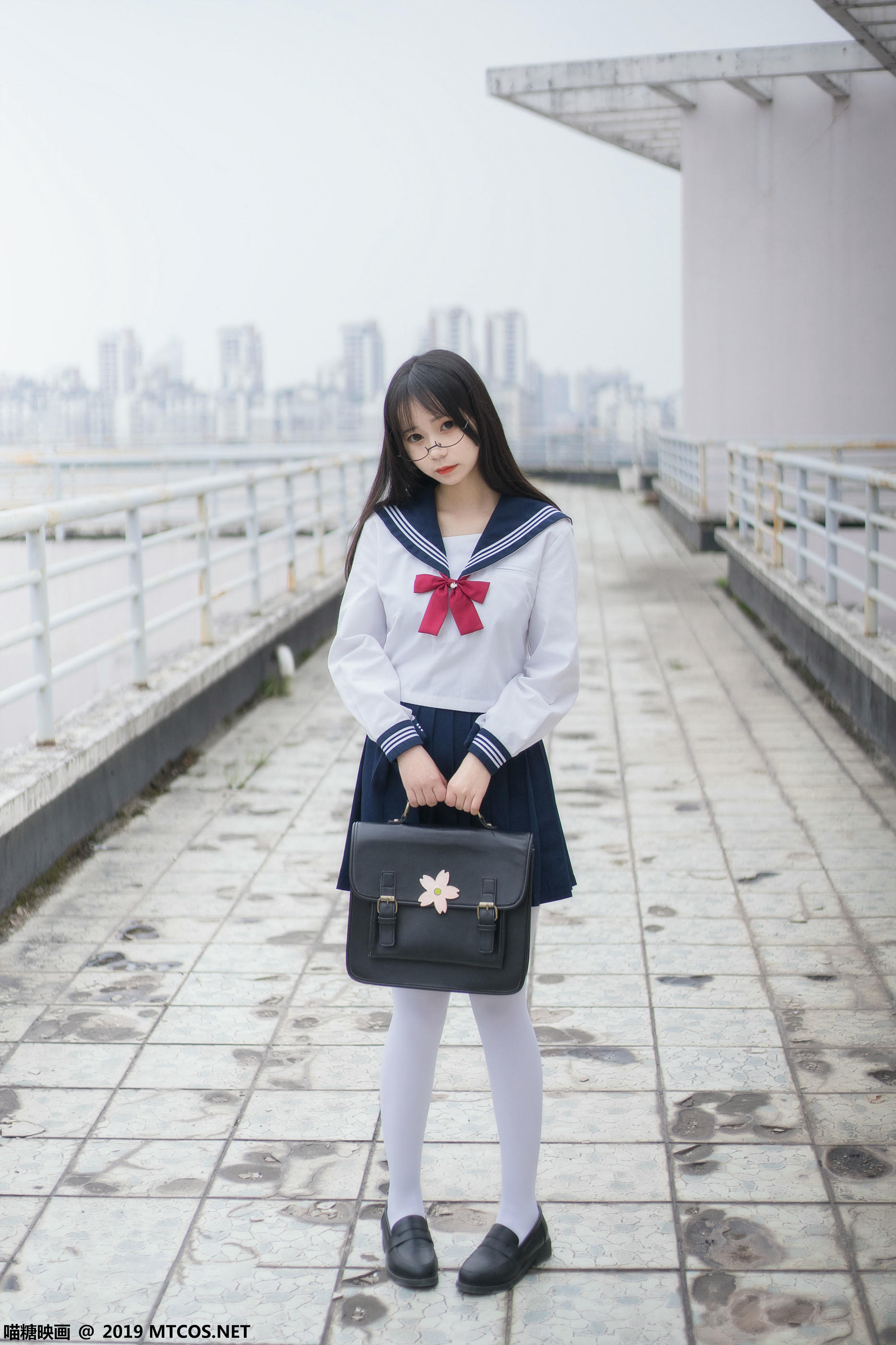 [喵糖映画] VOL.067 半度度度喵 喵喵的白丝水手服[46P／245MB]_第1集