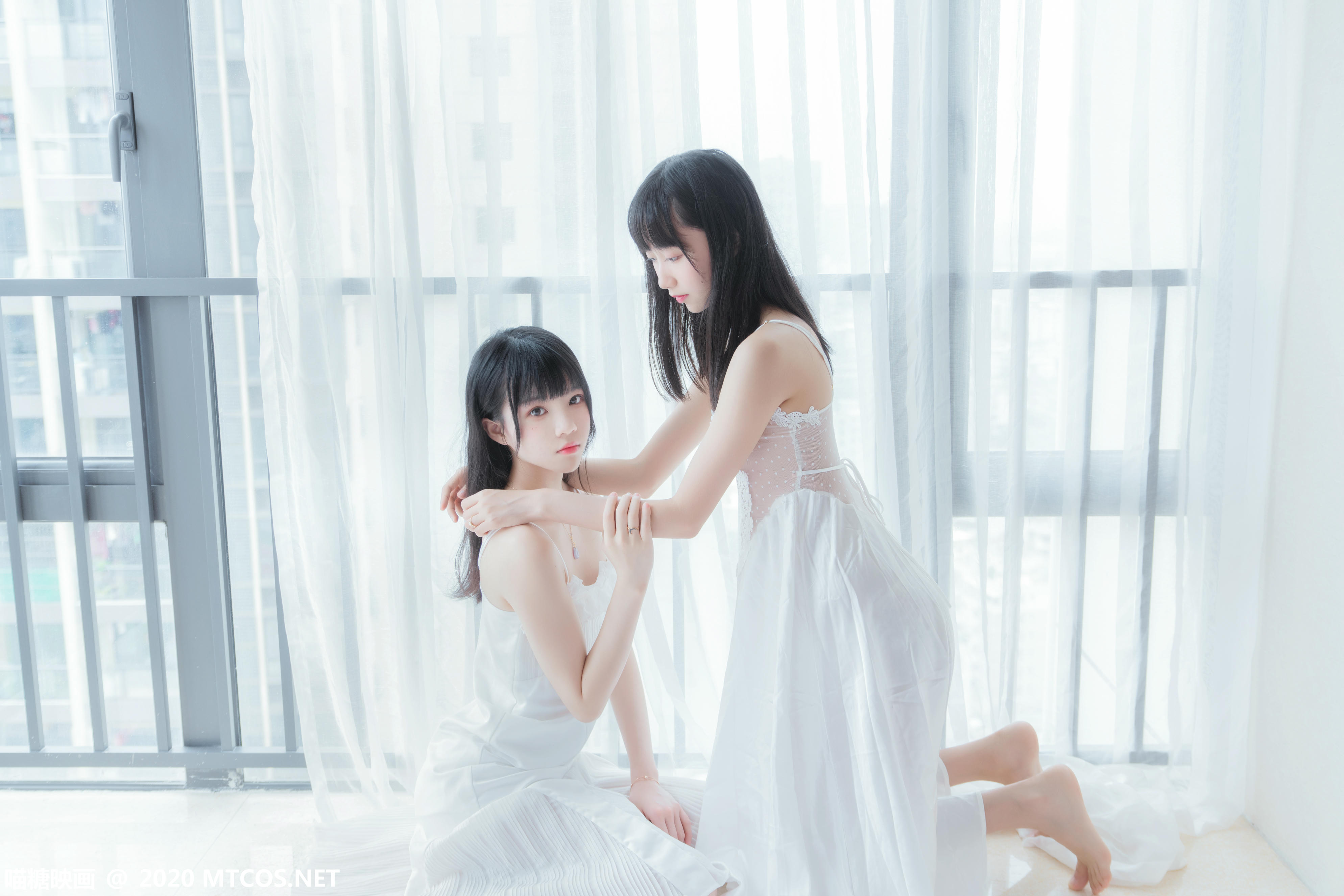 [喵糖映画] VOL.173 她.白色长裙[54P／929M]_第1集